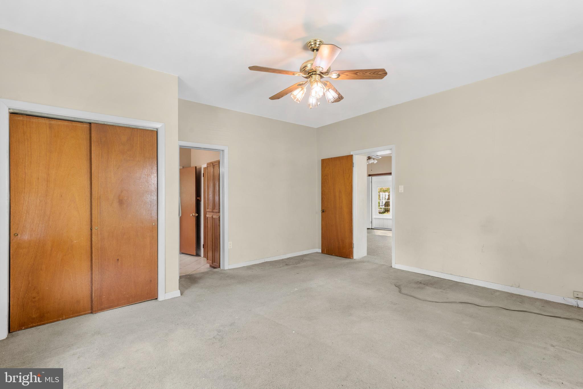 HIGHLAND PINES - Residential