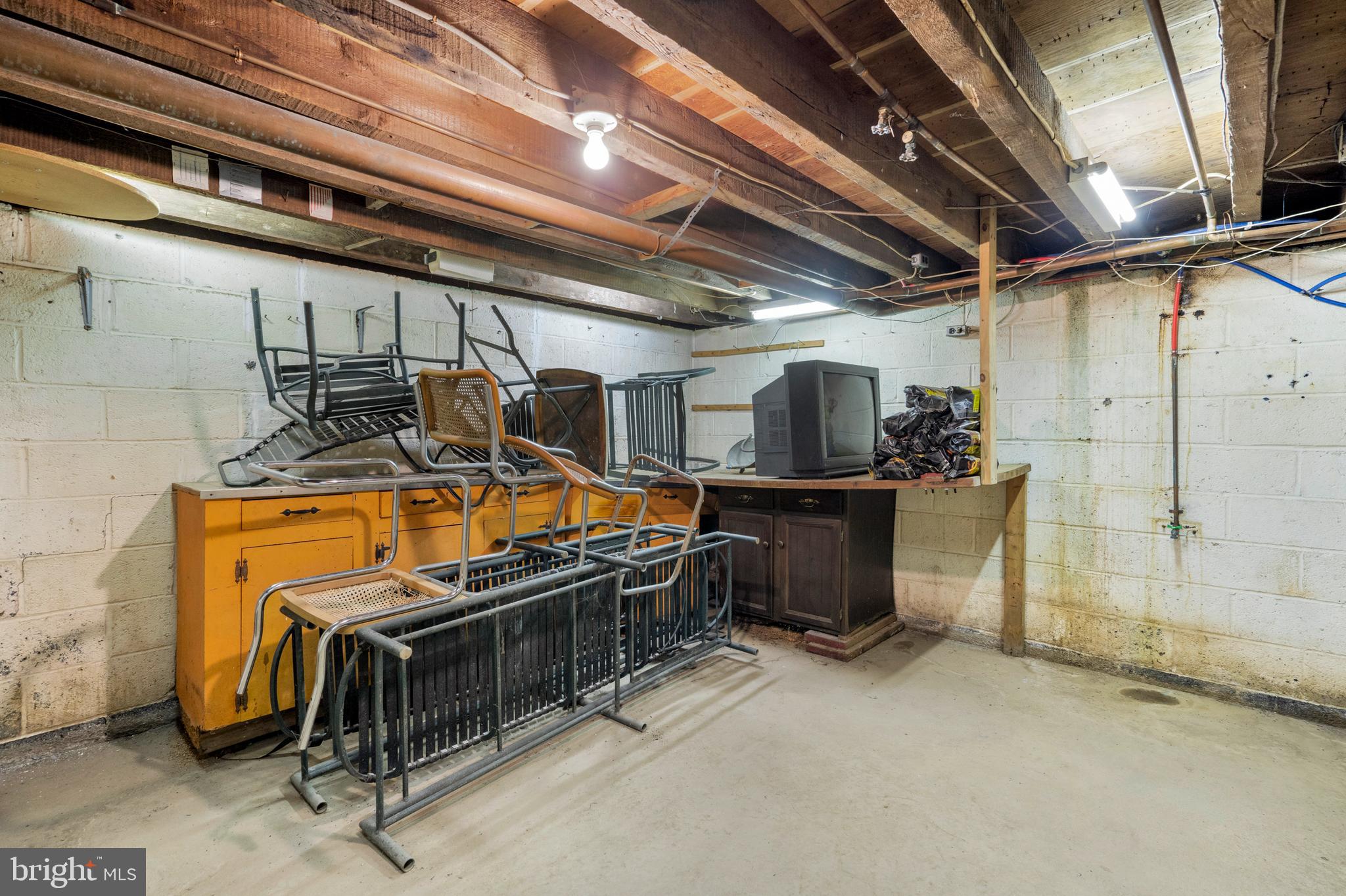 HIGHLAND PINES - Residential