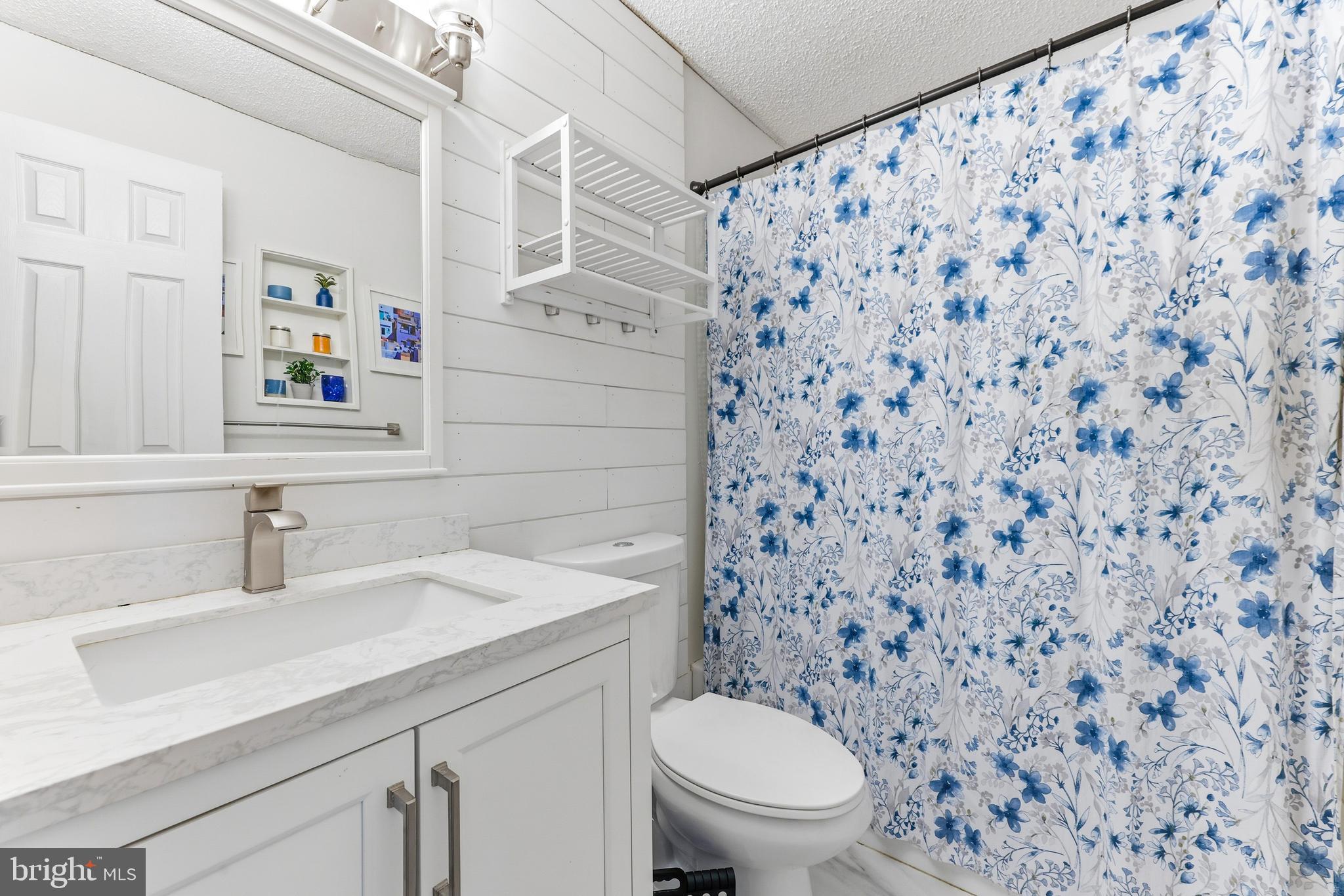 EASTPORT - Residential