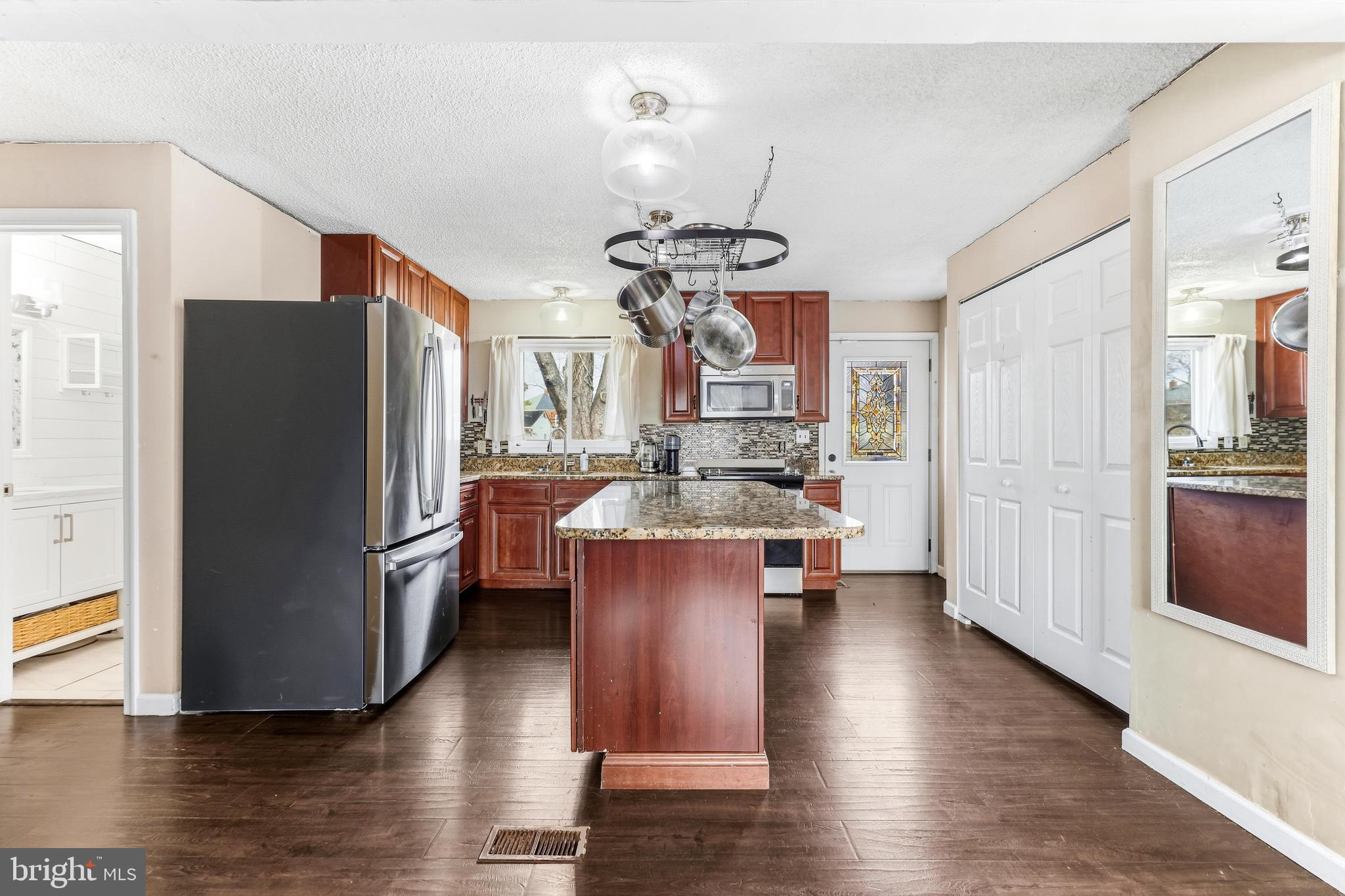 EASTPORT - Residential