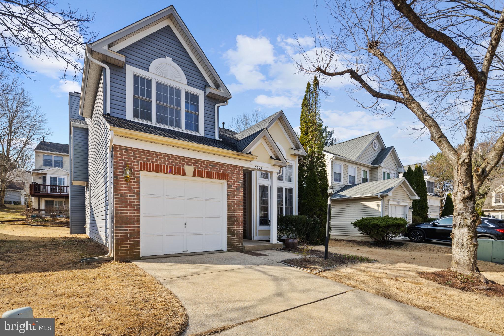 VILLAGE OF RIVER HILL - Residential