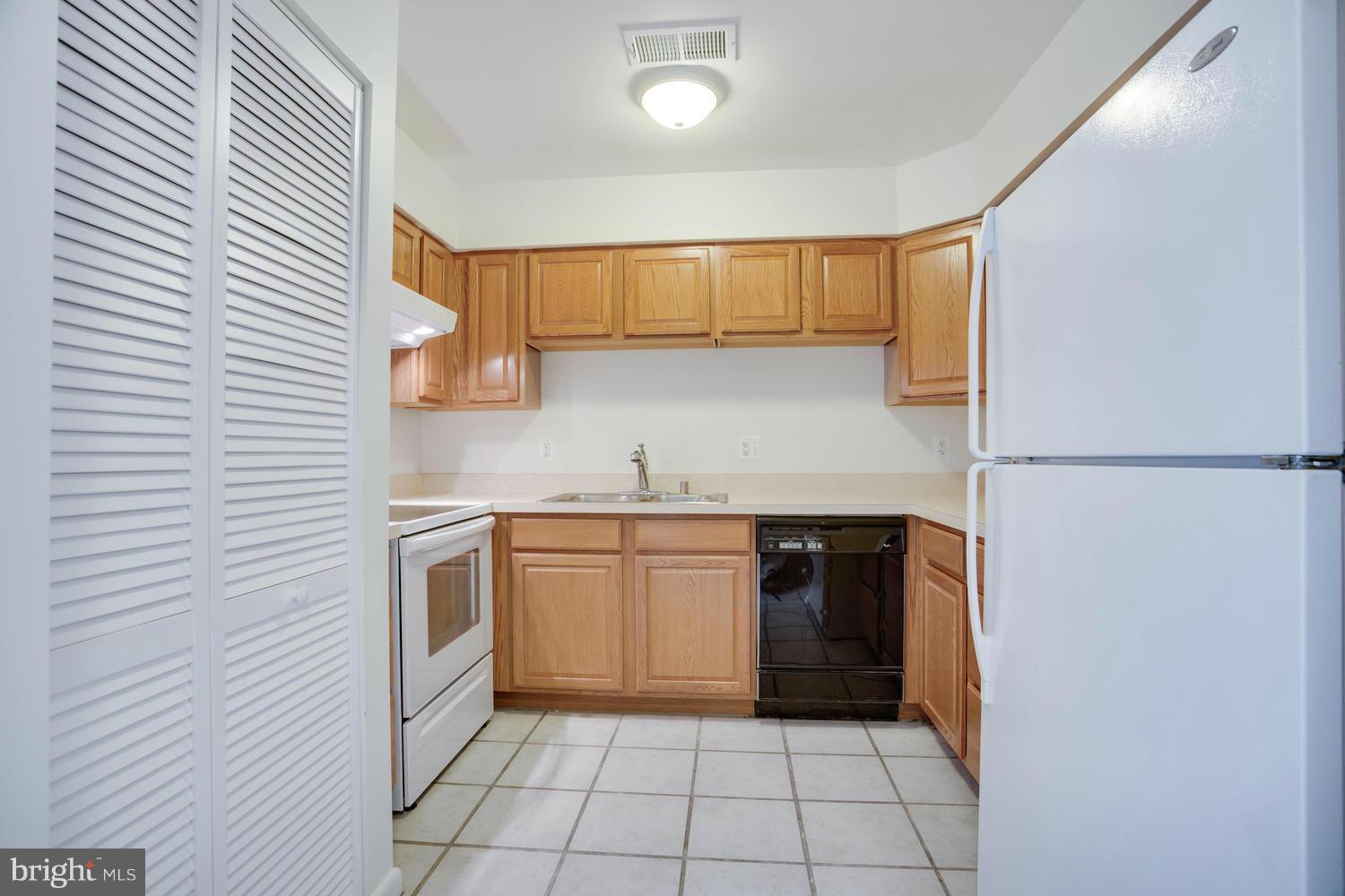 THE GENTRY - Residential Lease