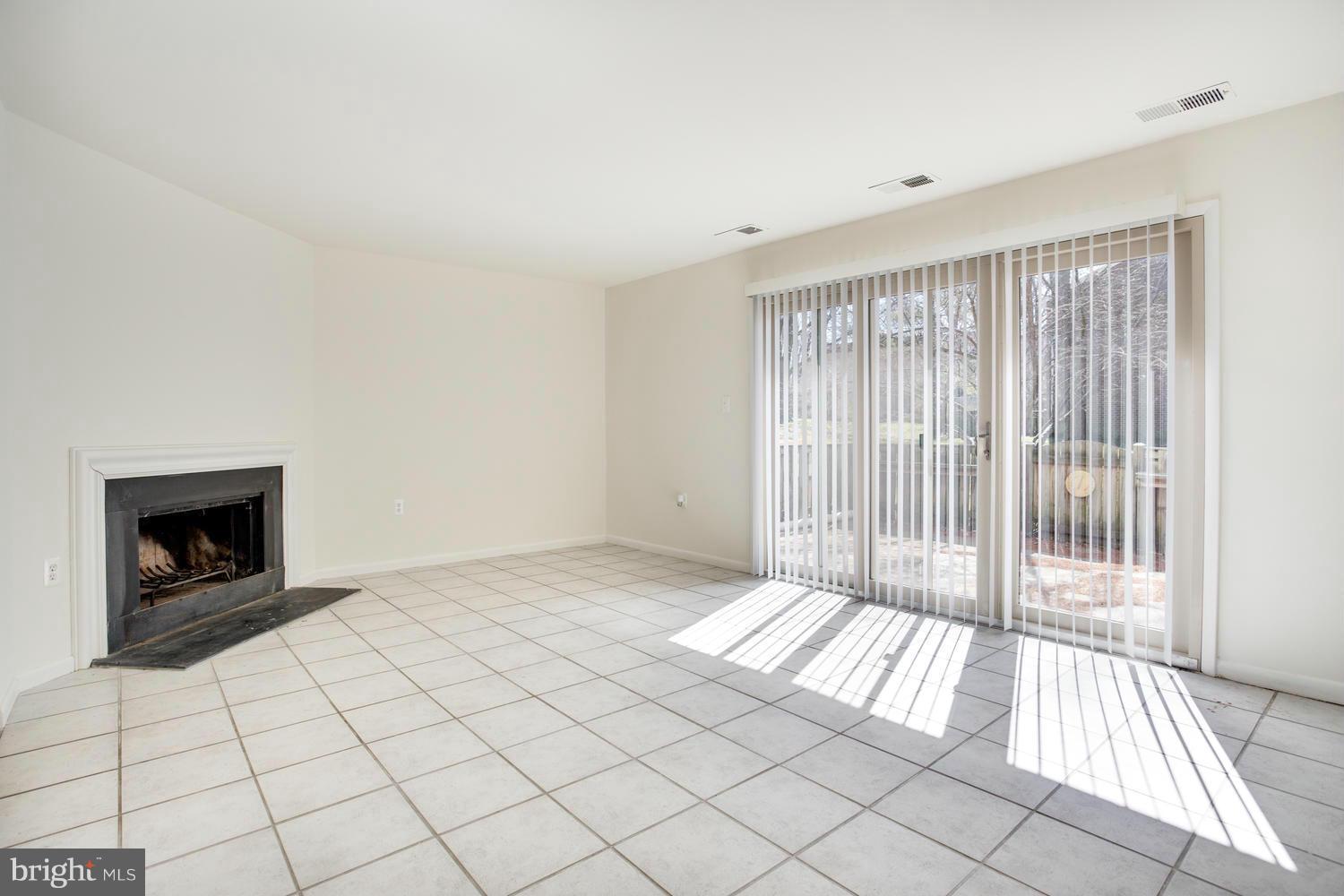 THE GENTRY - Residential Lease