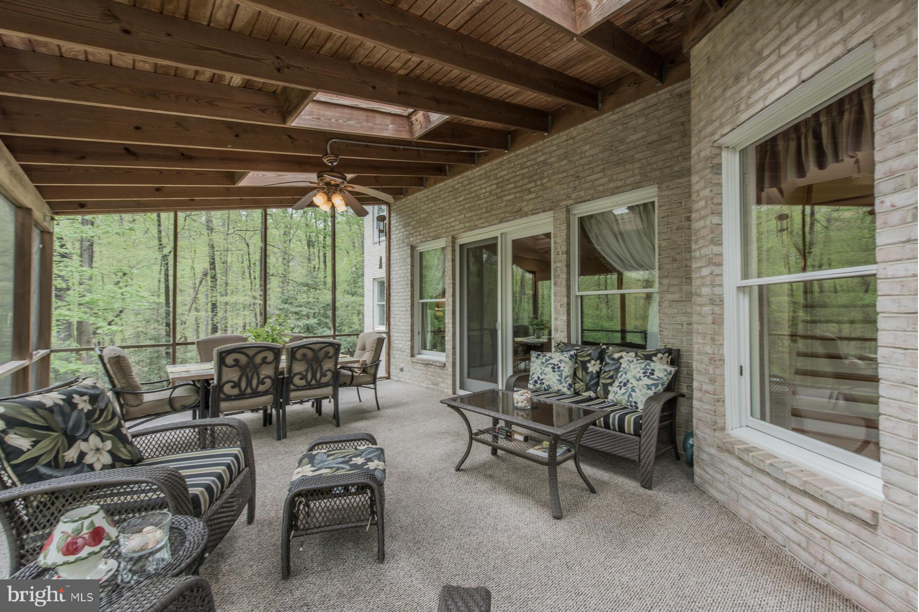 MEADOWOOD - Residential