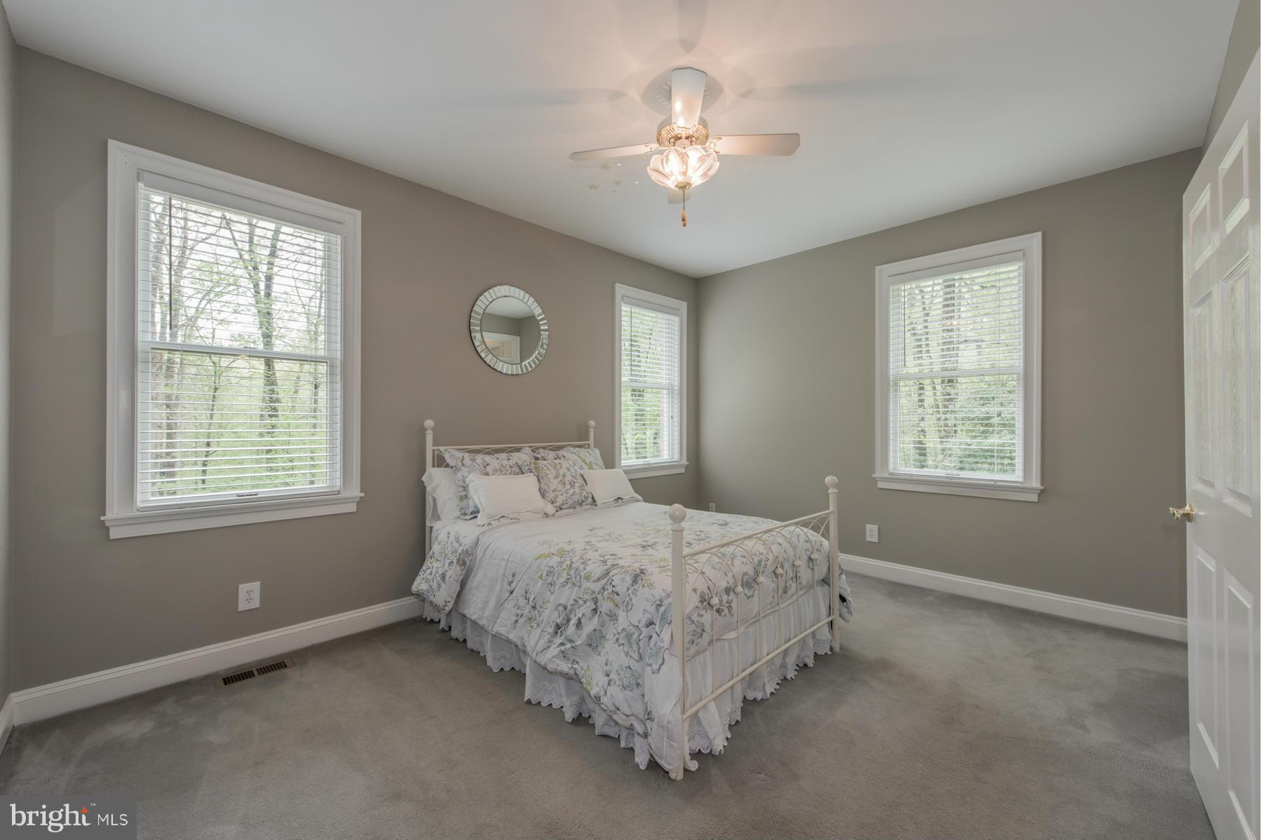 MEADOWOOD - Residential