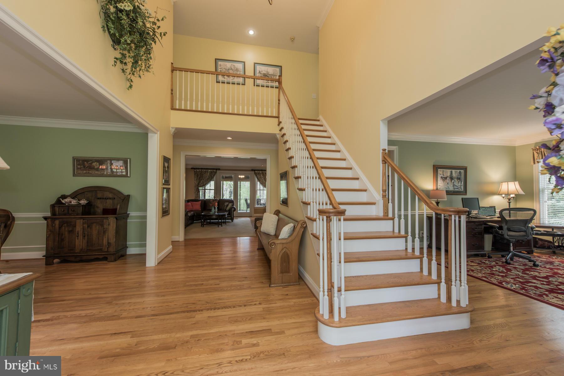 MEADOWOOD - Residential