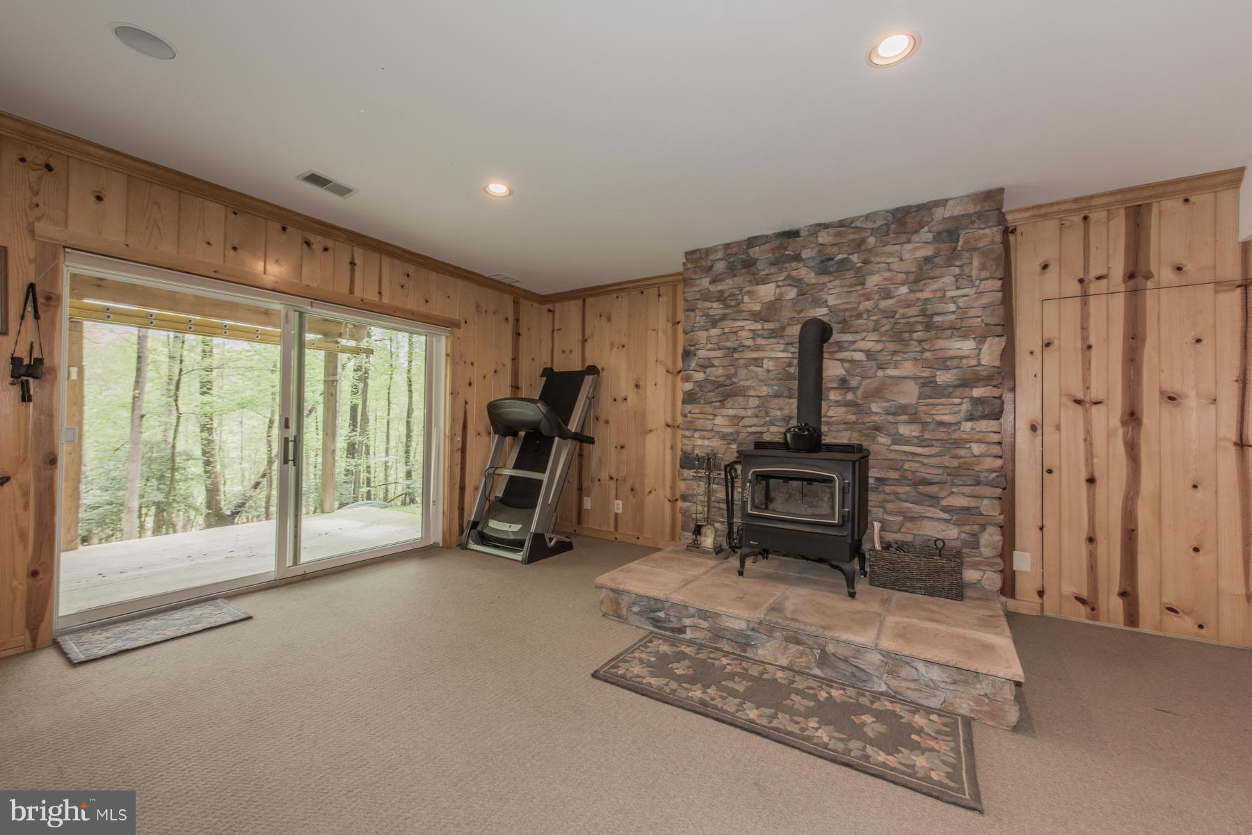 MEADOWOOD - Residential