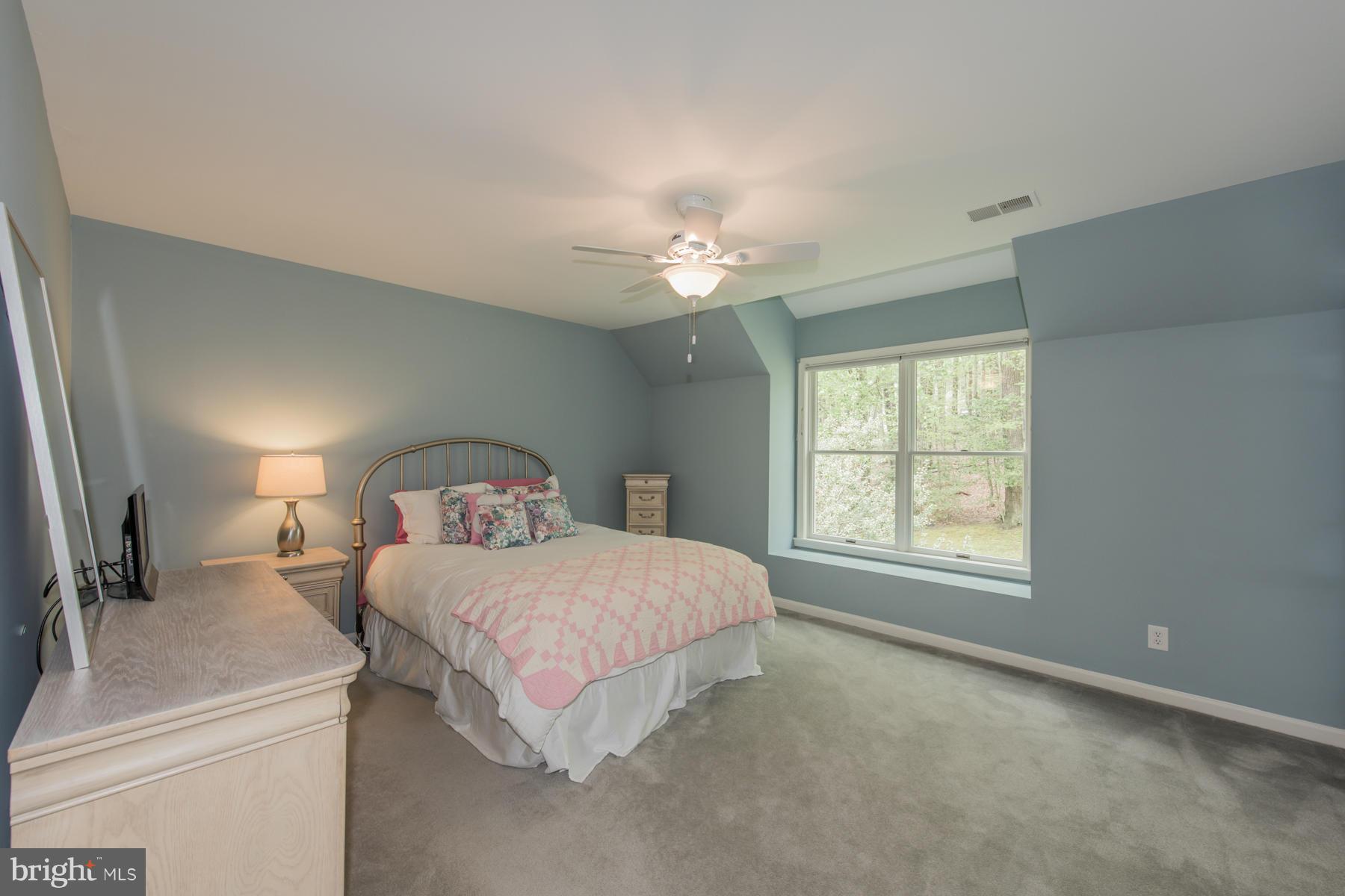 MEADOWOOD - Residential