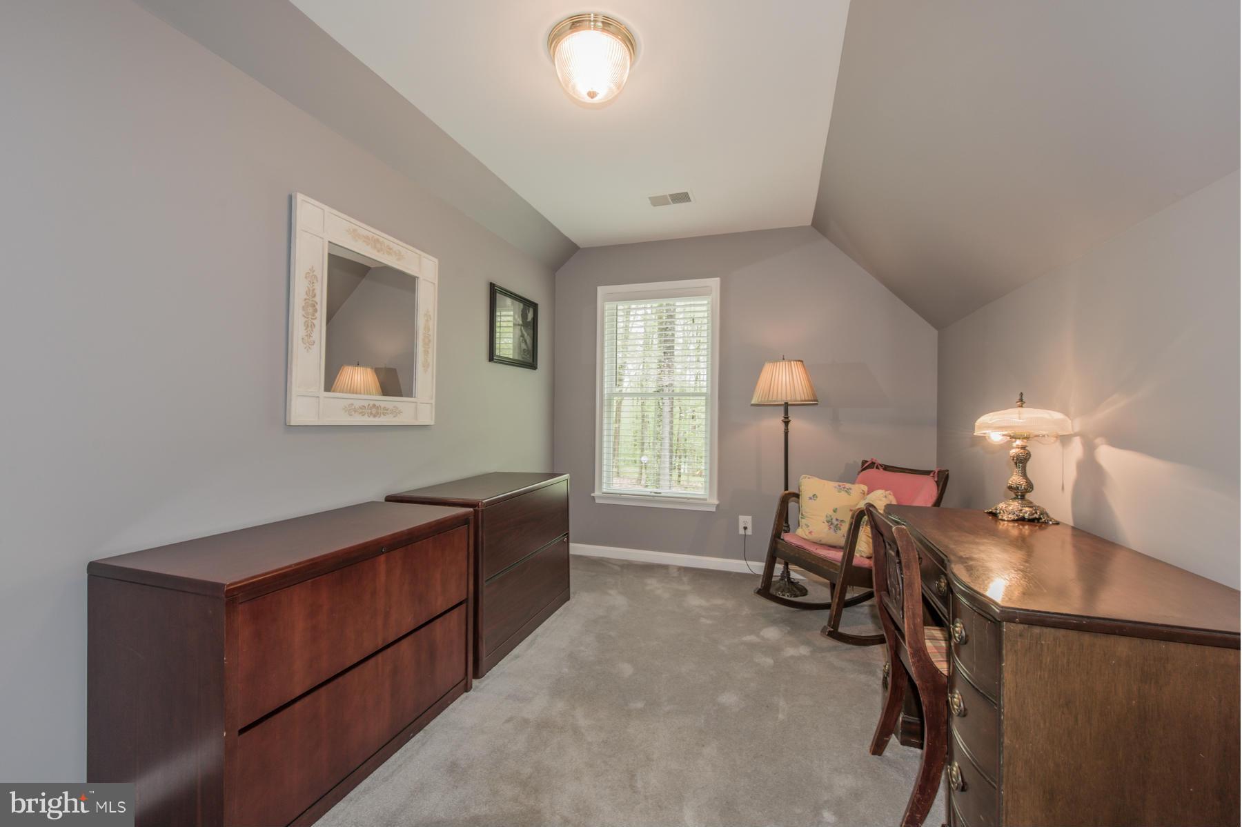 MEADOWOOD - Residential