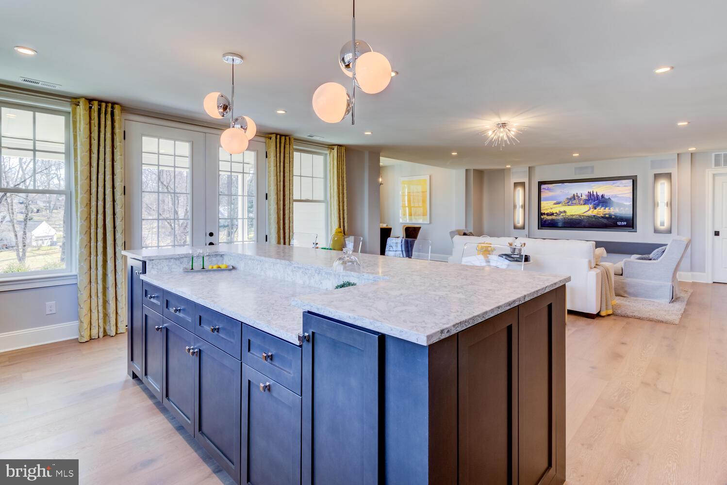 TIBURON - Residential