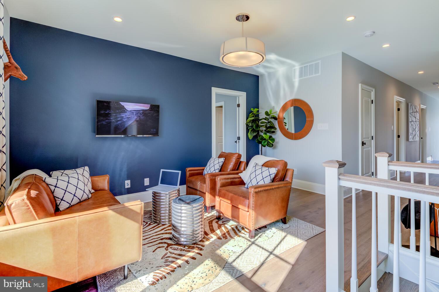 TIBURON - Residential