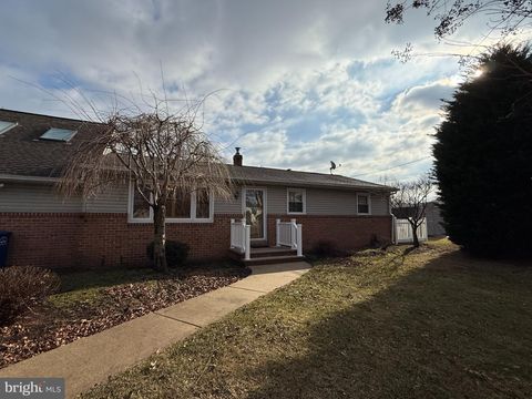 65 FENTON LANE CHESTERFIELD NJ 08515