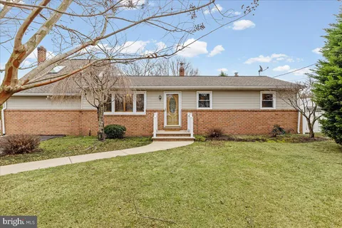 65 Fenton Lane, Chesterfield, NJ MLS: NJBL2103616