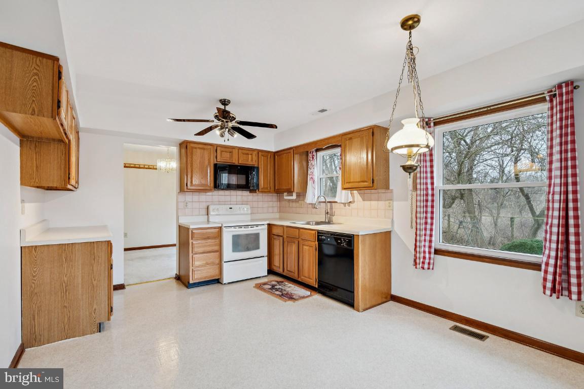 HARRISON MEADOWS - Residential