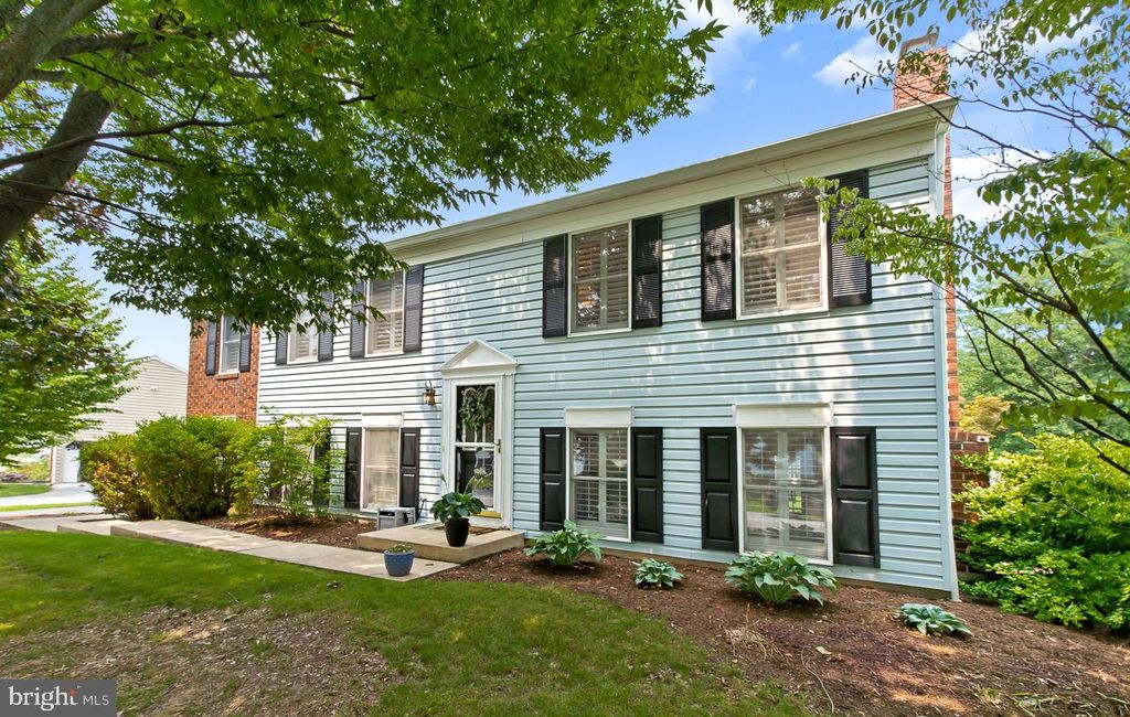 Photo of 15 COBBLESTONE DR, WILLOW STREET, PA 17584 (MLS # PALA2037084)