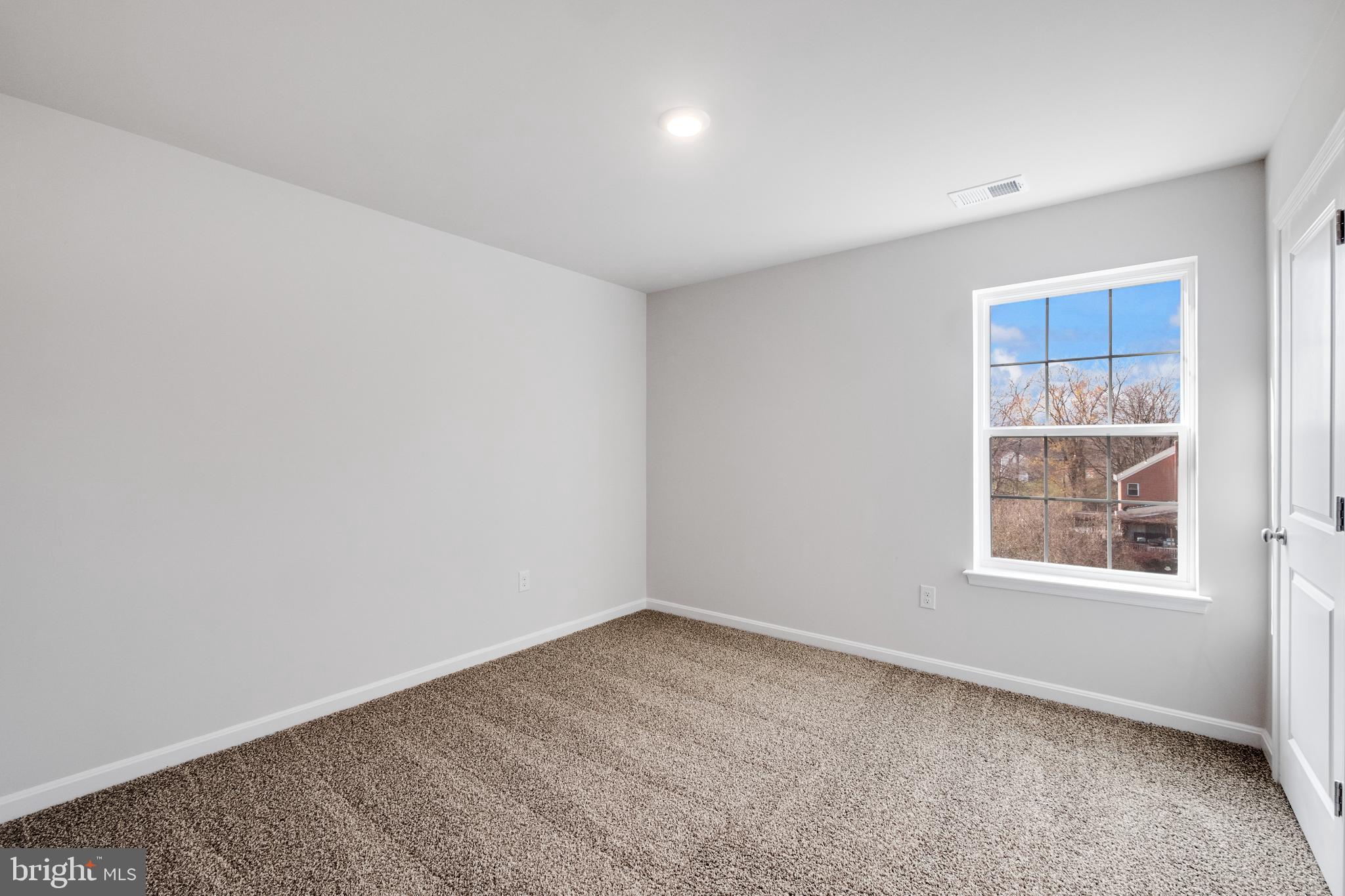 TOLLHOUSE WOODS - Residential