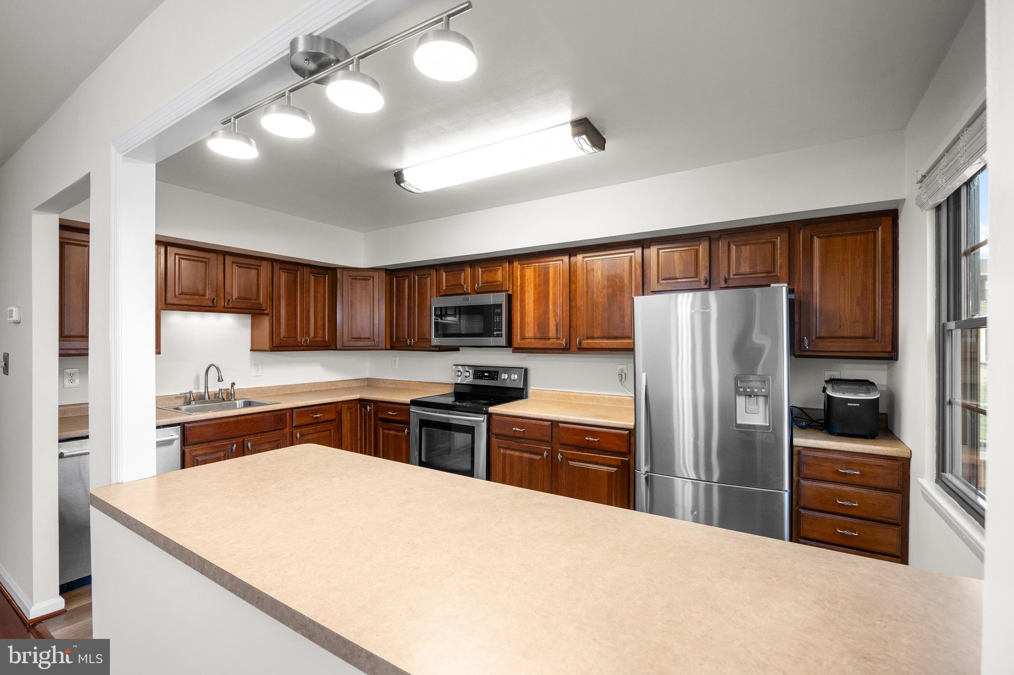 BROADFIELD AT WILTON FARM - Residential