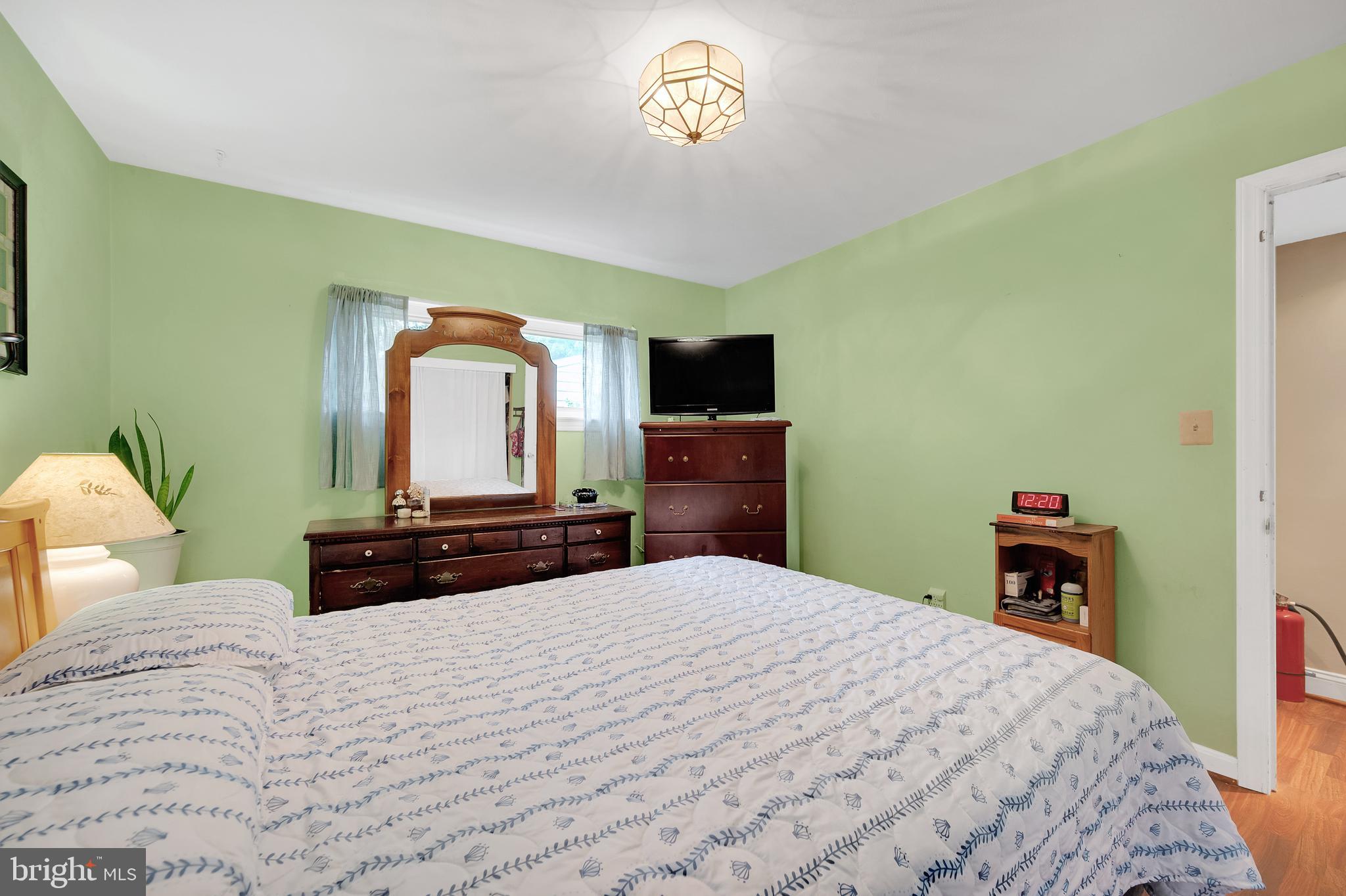 MCDONALD KNOLLS - Residential