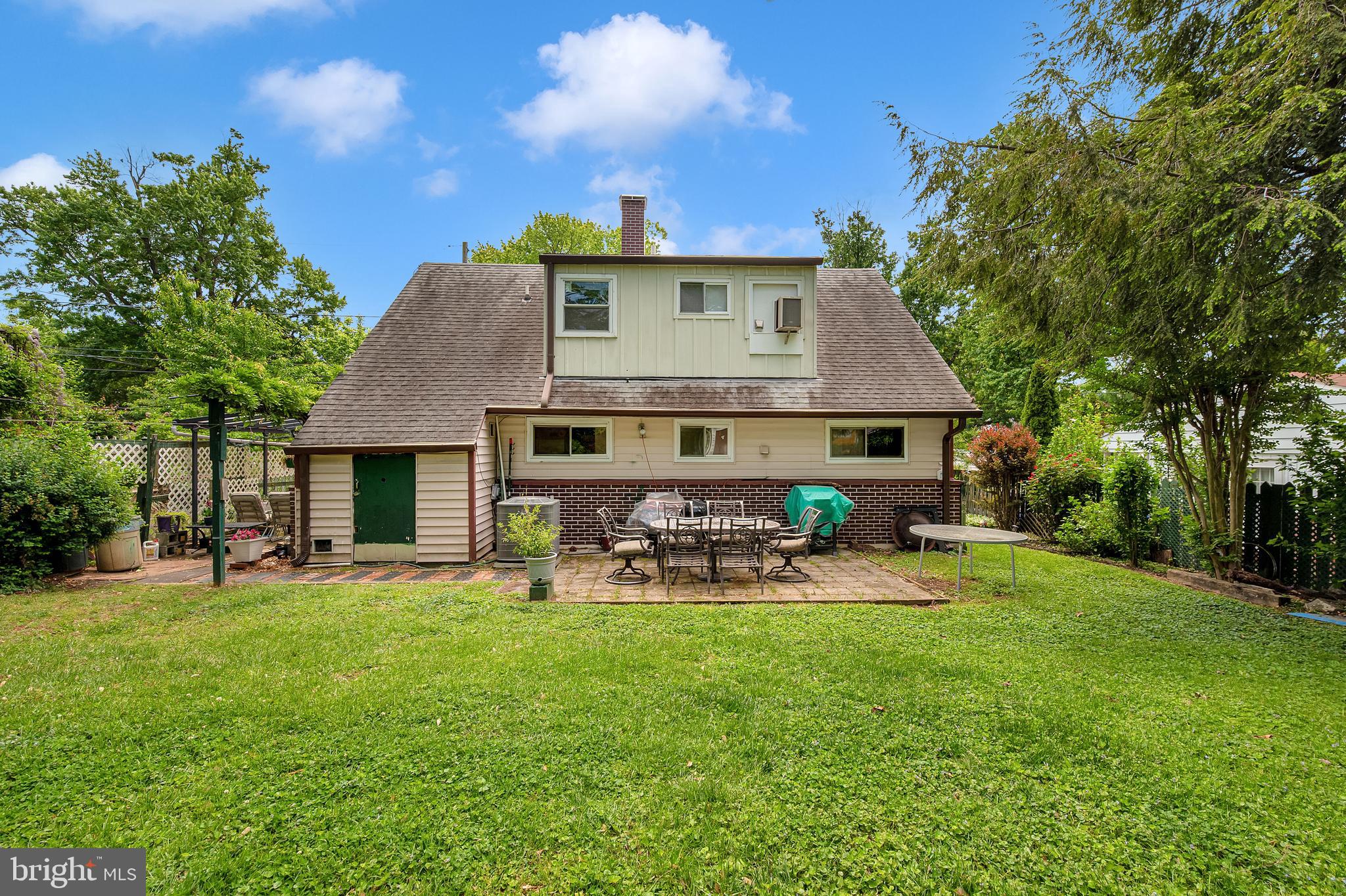 MCDONALD KNOLLS - Residential