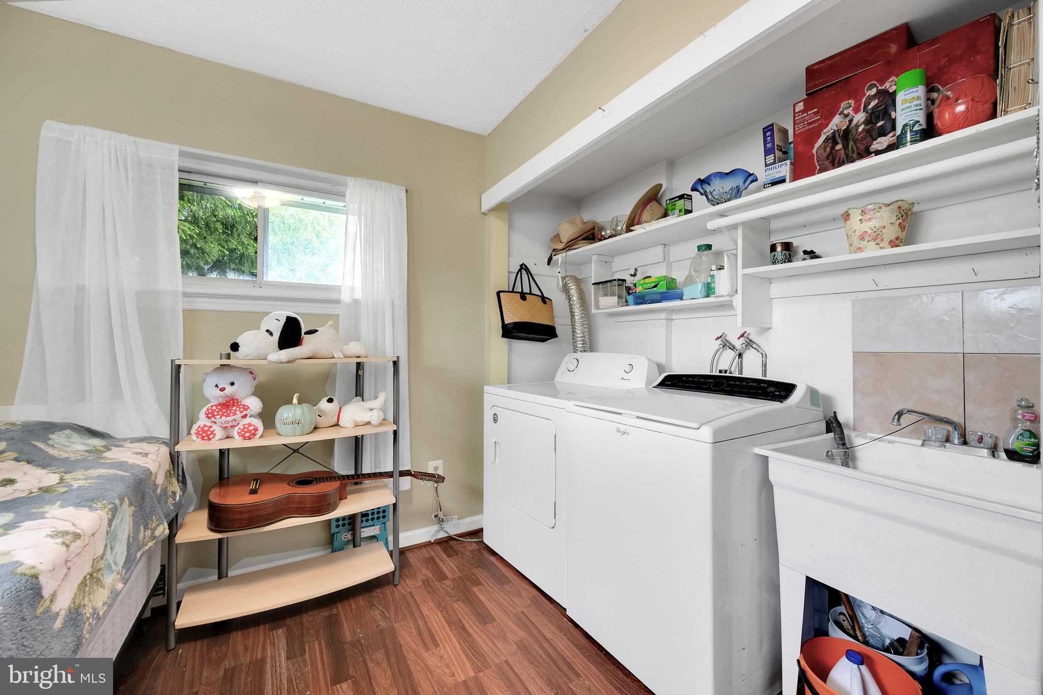 MCDONALD KNOLLS - Residential