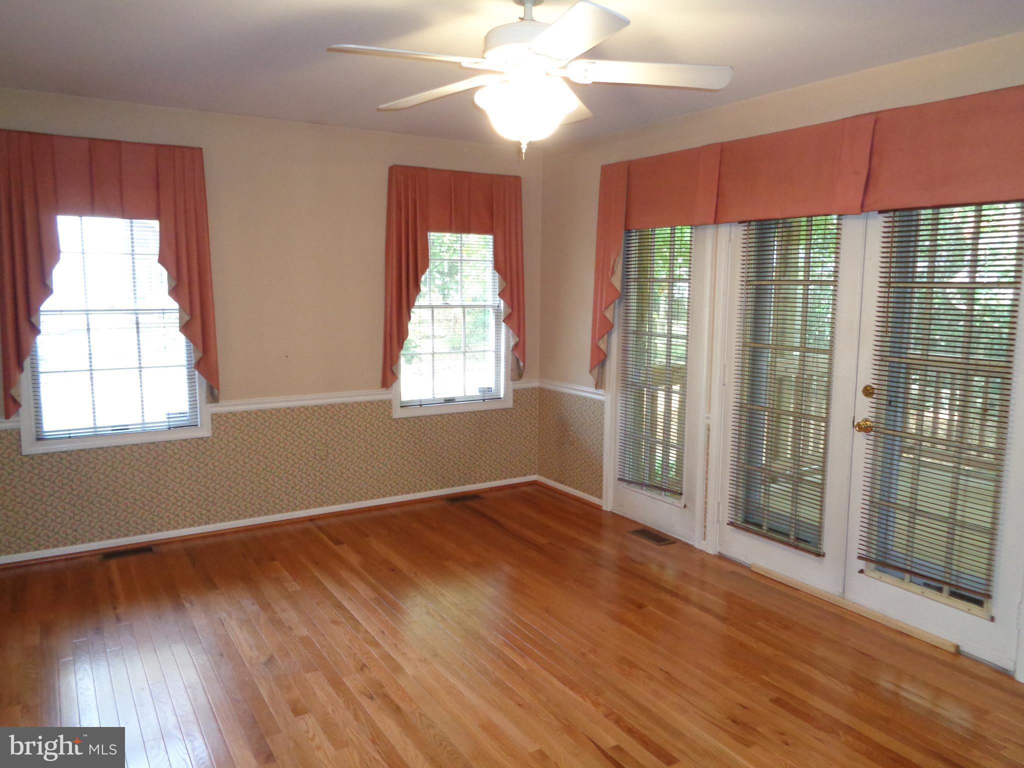 ST CHARLES SUB - HAMPSHIRE - Residential