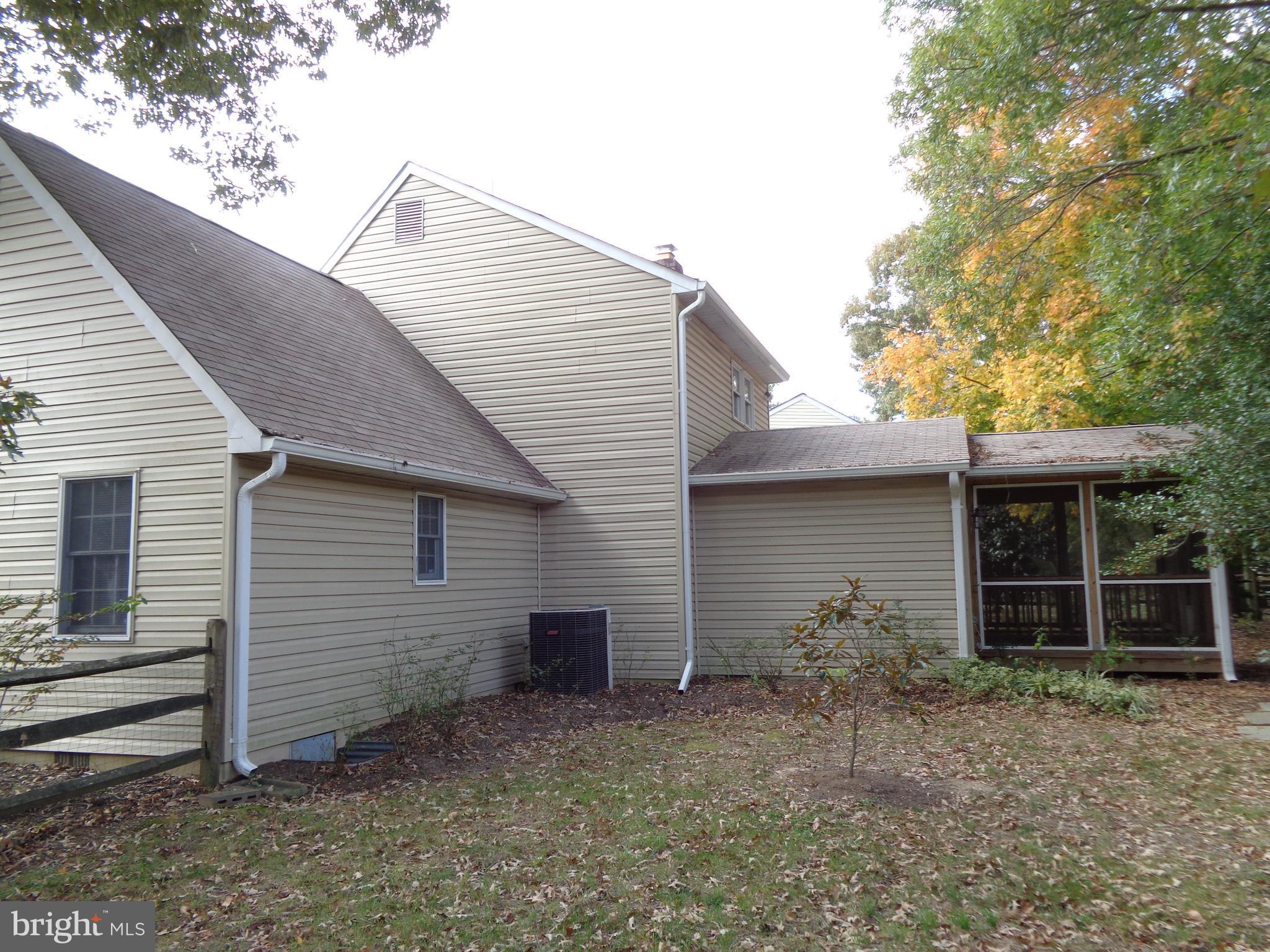 ST CHARLES SUB - HAMPSHIRE - Residential