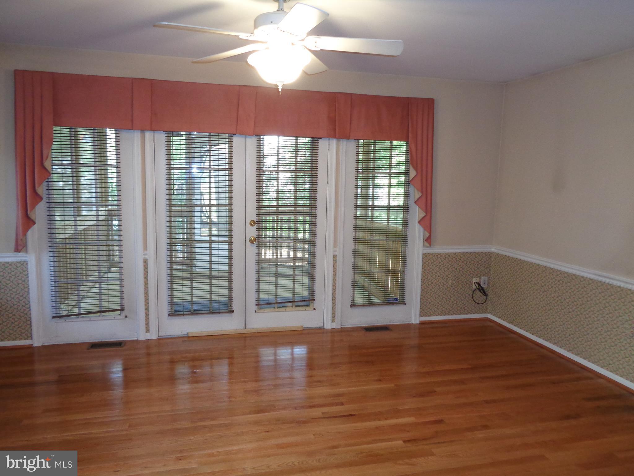 ST CHARLES SUB - HAMPSHIRE - Residential