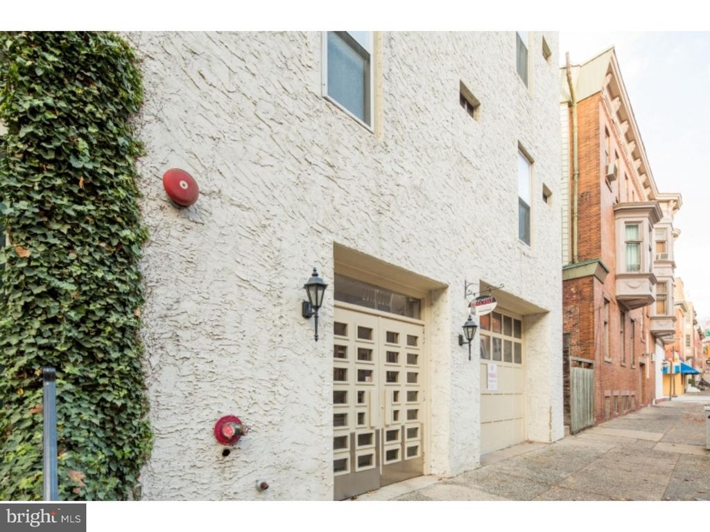 Photo of 2311 Spruce Street #204, PHILADELPHIA, PA 19103 (MLS # PAPH2580044)