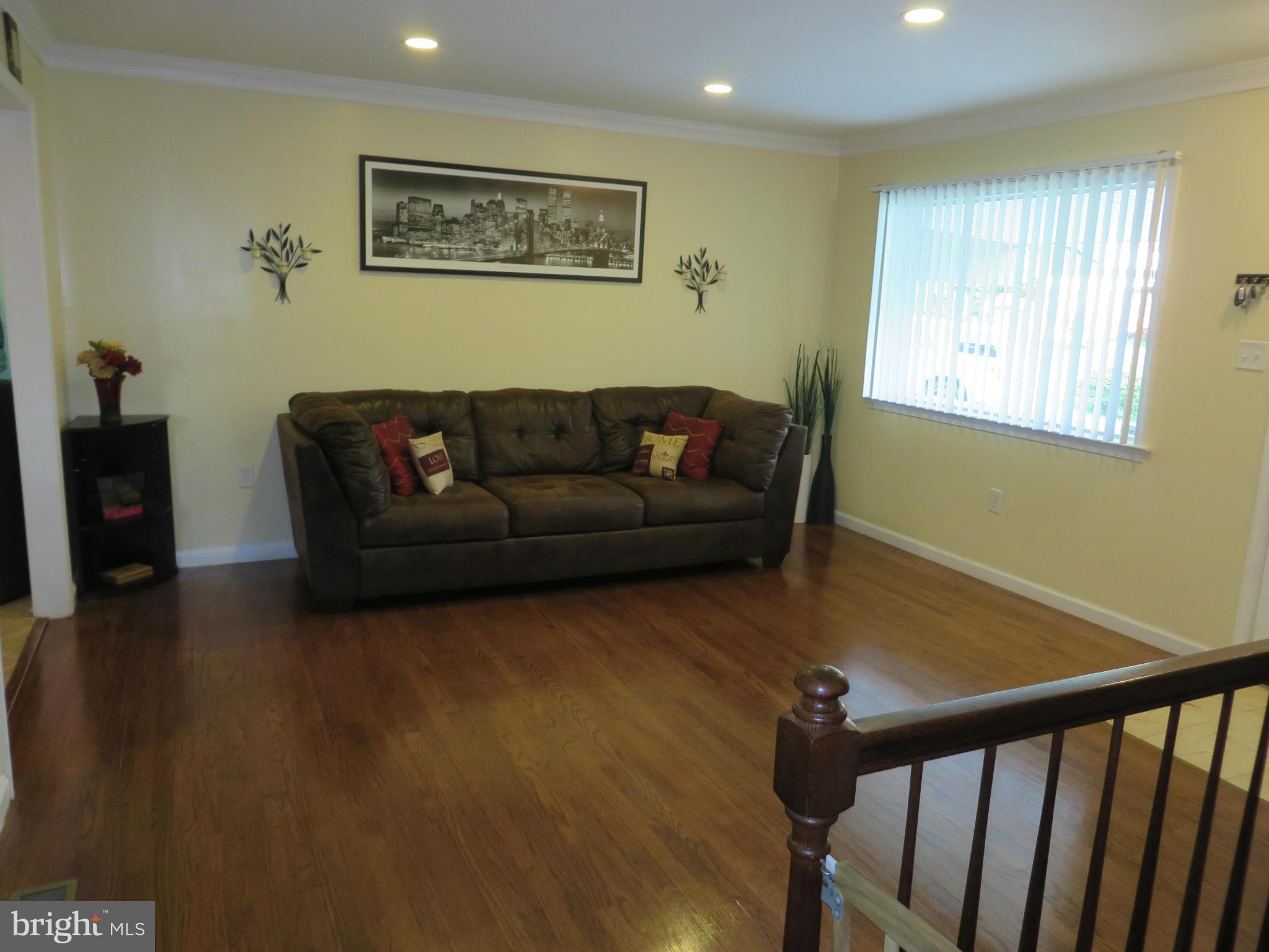 DALE CITY - Residential