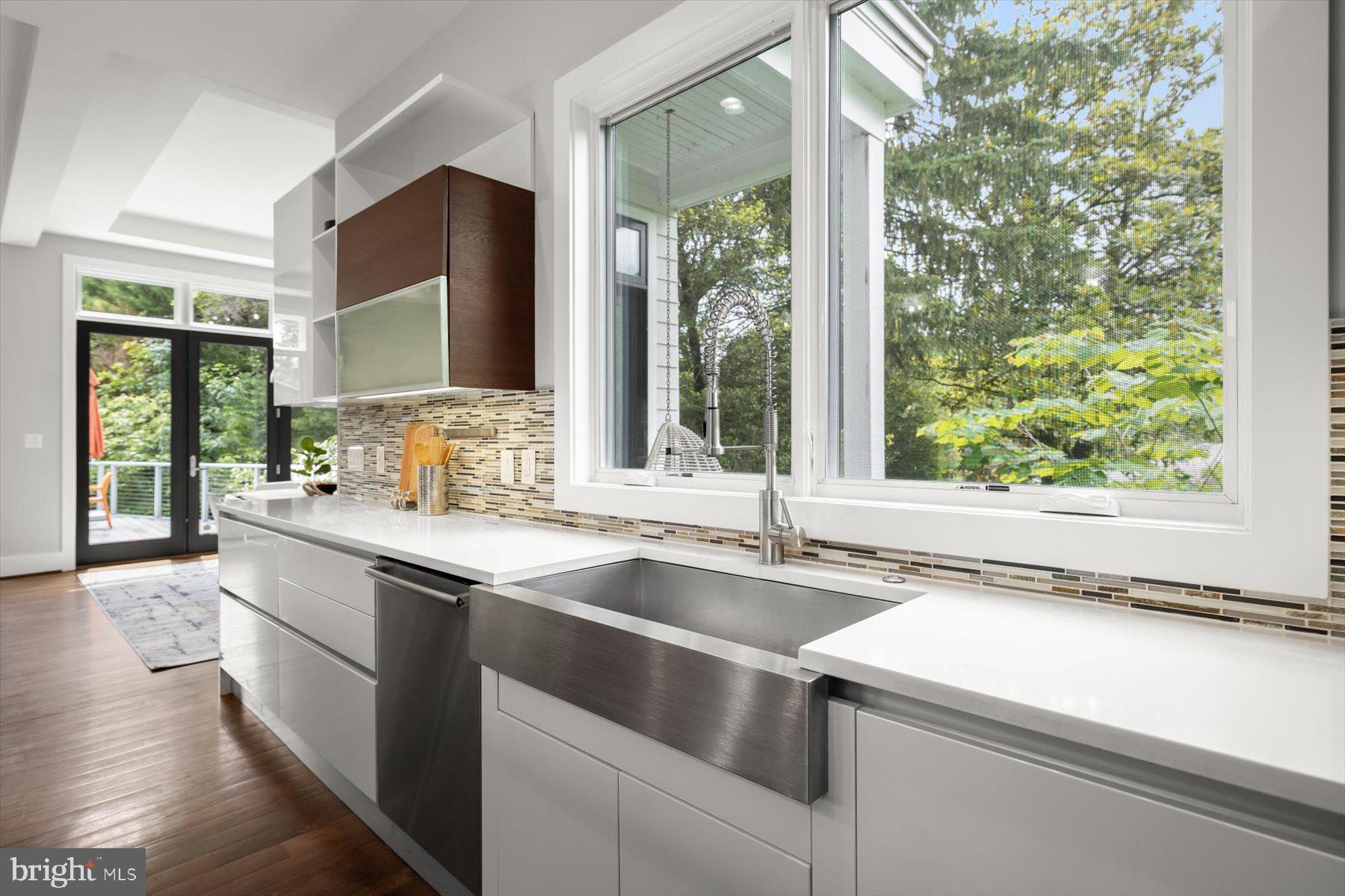 GOLF CLUB MANOR - Residential