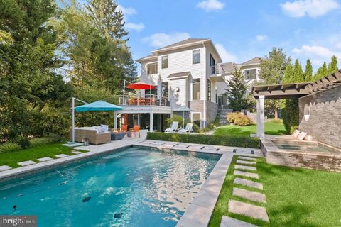 4012 N UPLAND STREET ARLINGTON VA 22207