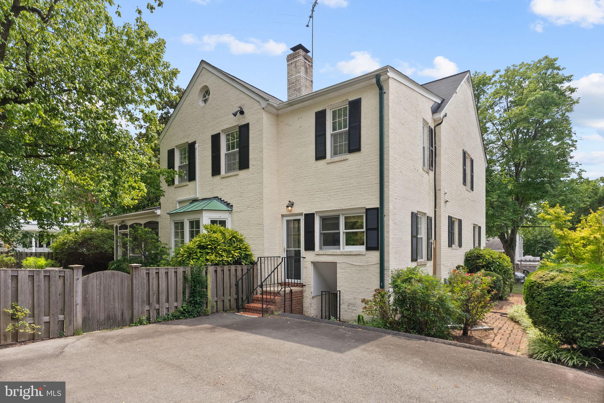 GEORGE WASHINGTON PARK - Residential