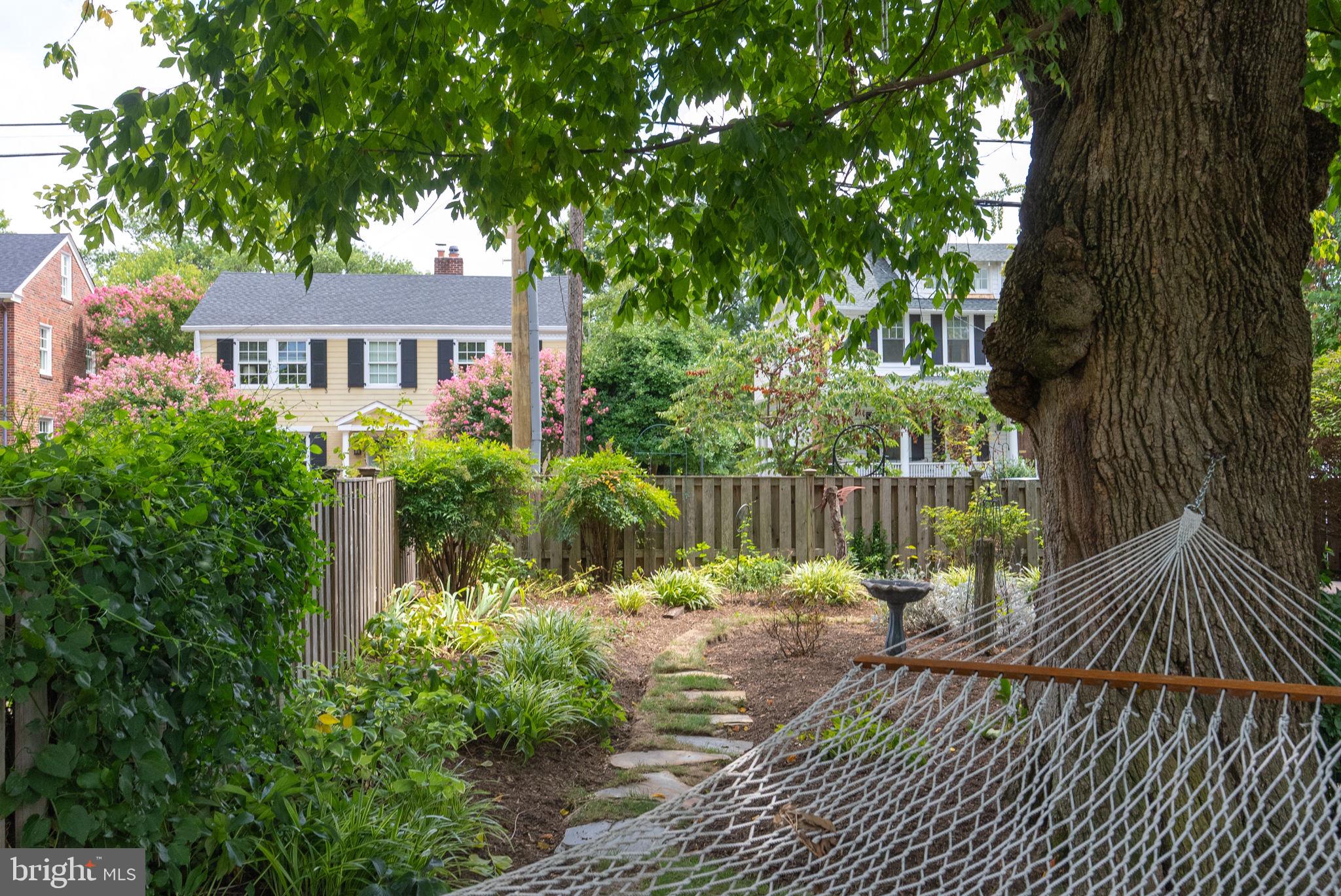 GEORGE WASHINGTON PARK - Residential