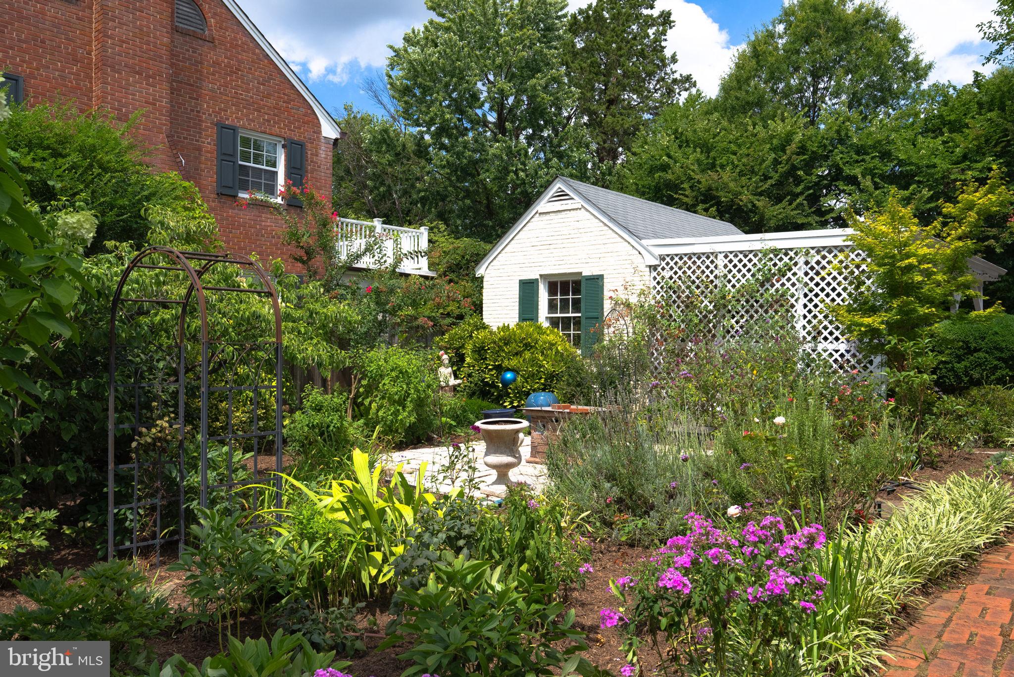 GEORGE WASHINGTON PARK - Residential