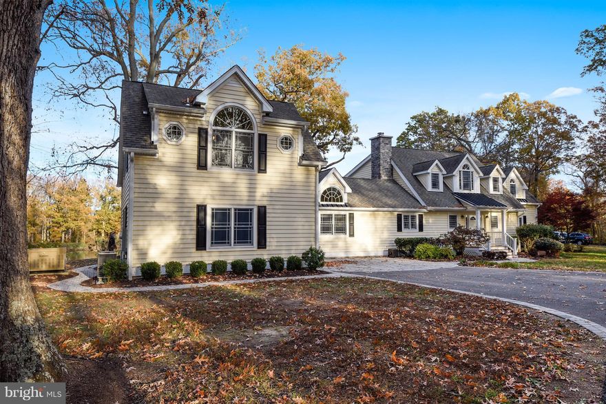 Million Dollar view with Million Dollar Home! Main level Bed/Bath, featuring Linai's off every room w/ water views + 2 Sep. Master En-suites, gourmet kitchen w/ heated flooring,also in Main Master Bath. Boating  & Entertaining galore: private beach, large patio, firepit, 500ft  WF, 1.+Acres  pier, 2 large boat lifts, 2 jet ski lifts, + space for docking guests. Must See this view!