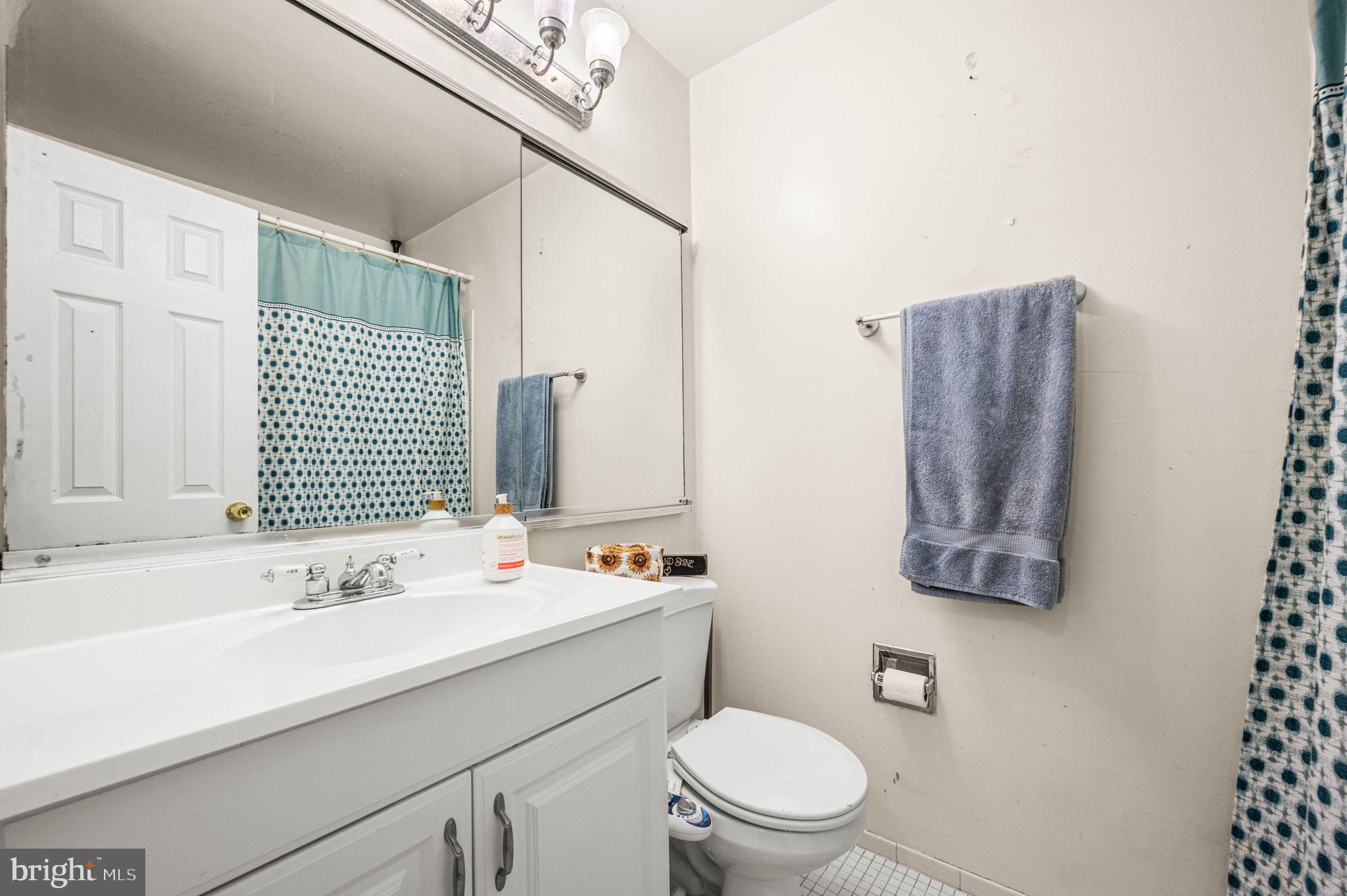 SAYBROOK VIL - Residential