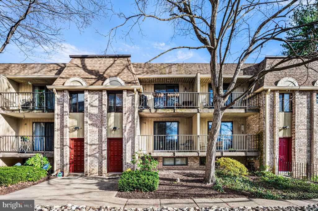 Photo of 338 Saybrook Lane, WALLINGFORD, PA 19086 (MLS # PADE2104060)