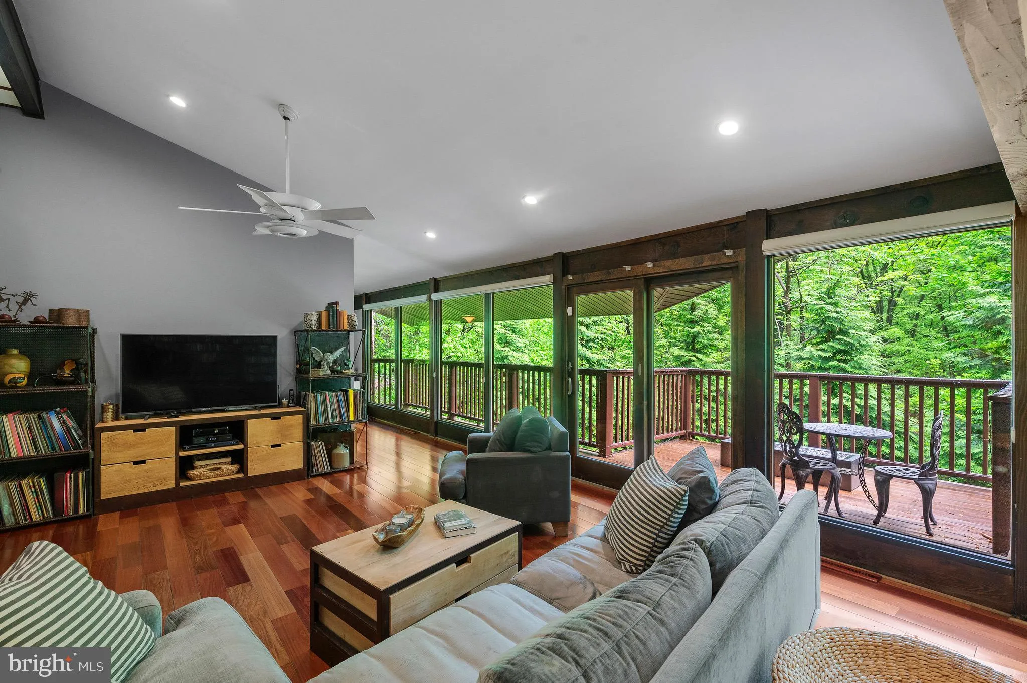 Berwyn, Pennsylvania 19312, United States, 4 Bedrooms Bedrooms, ,3 BathroomsBathrooms,Residential,Contingent,126917