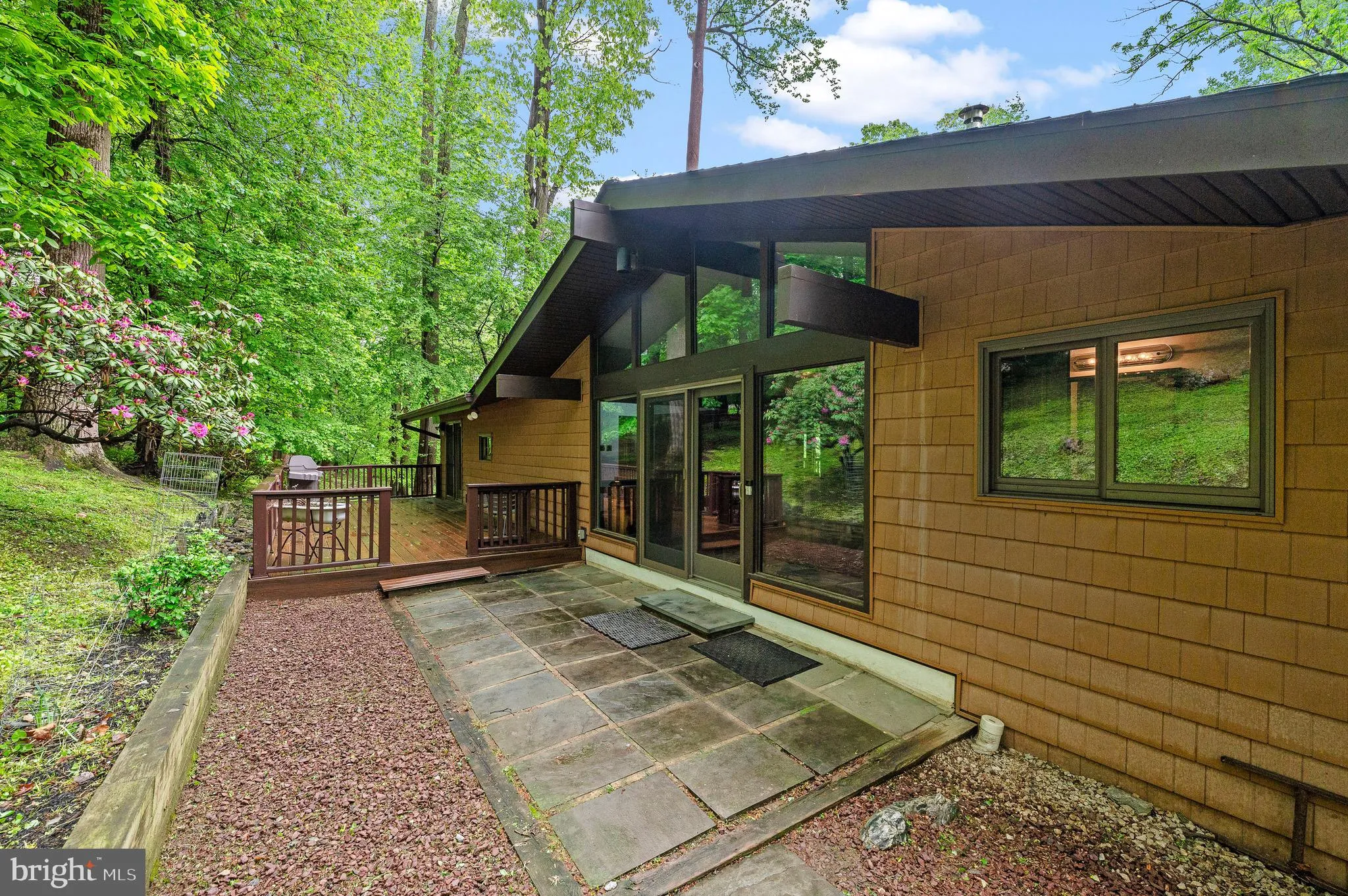 Berwyn, Pennsylvania 19312, United States, 4 Bedrooms Bedrooms, ,3 BathroomsBathrooms,Residential,Contingent,126917