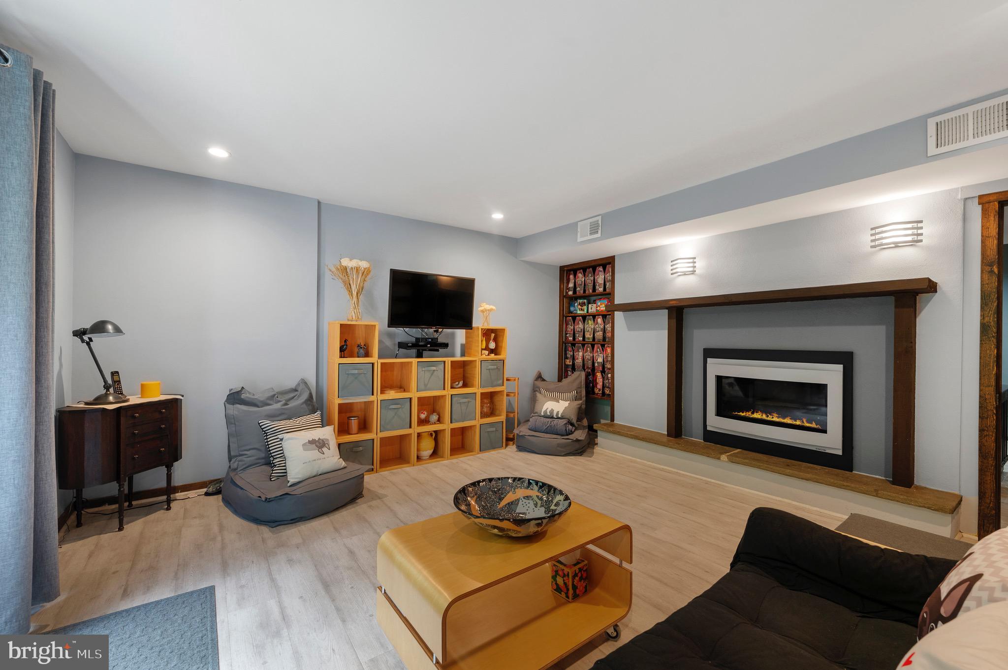 WOODLEA-CONESTOGA - Residential