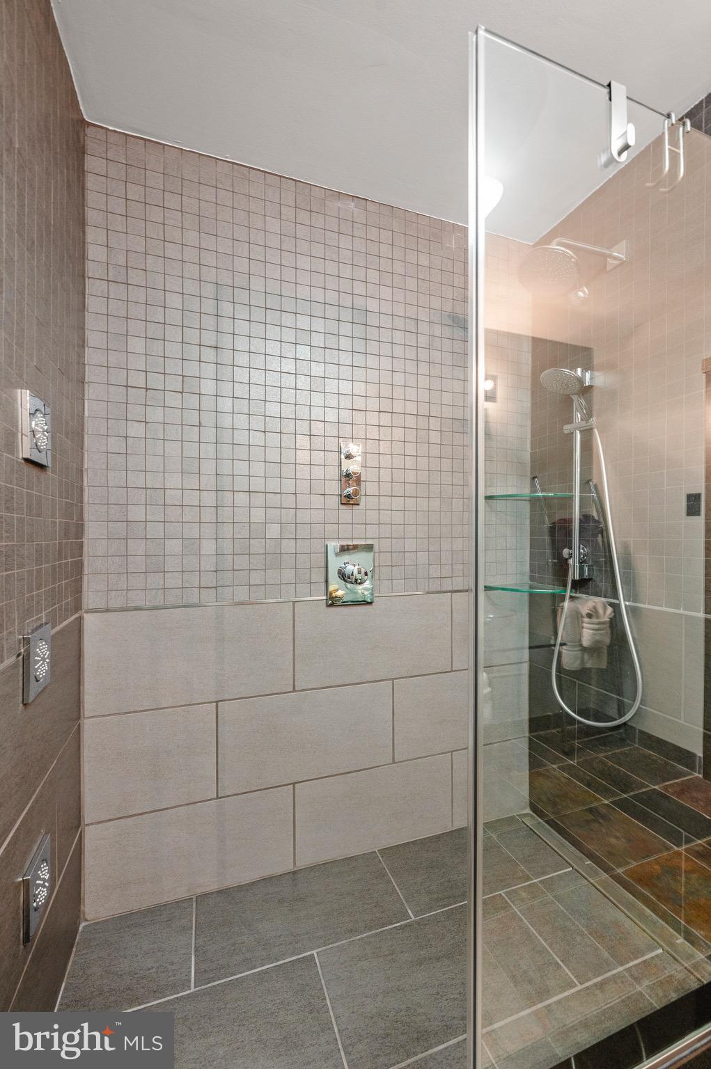 WOODLEA-CONESTOGA - Residential