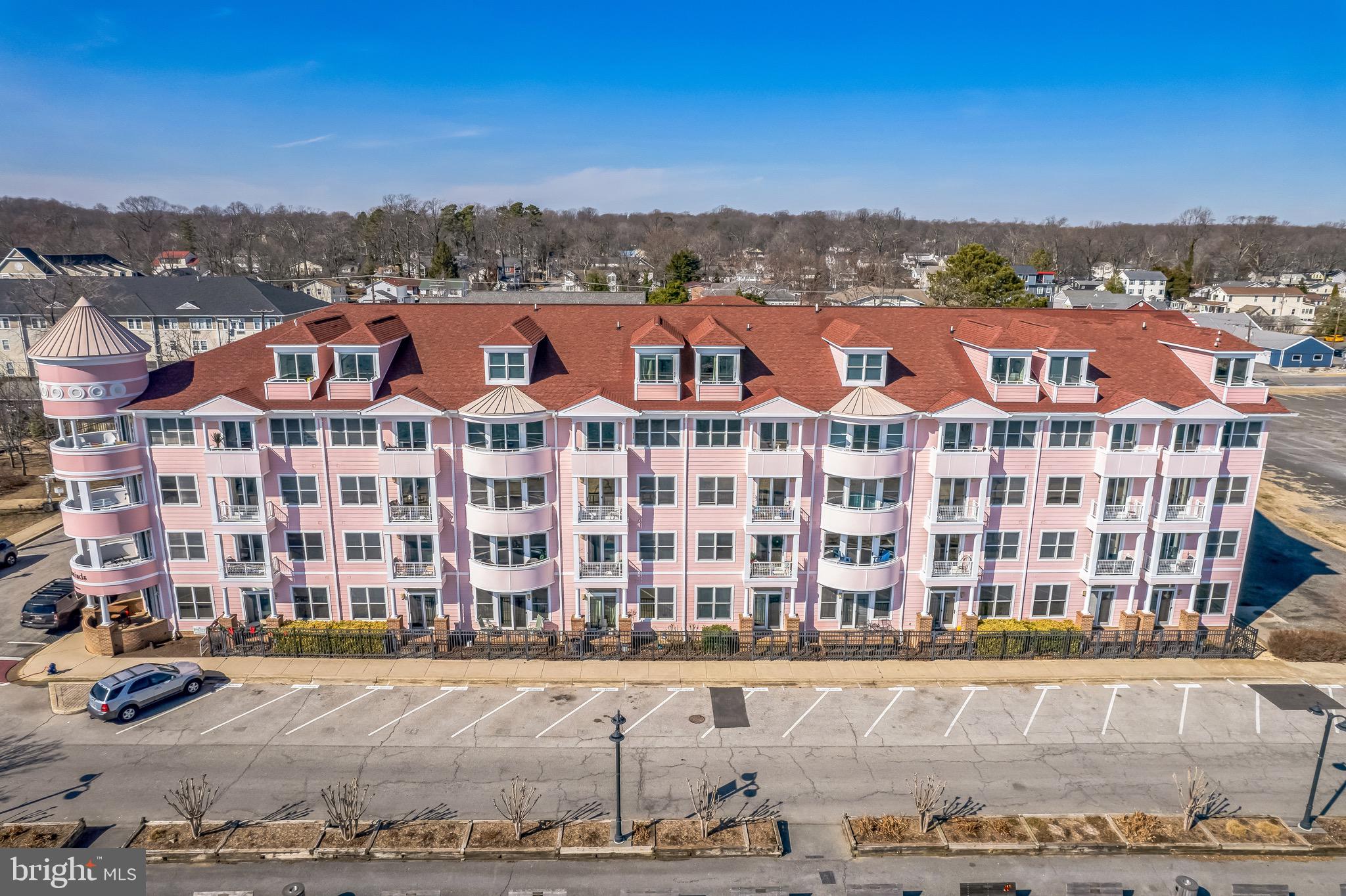 SOUTHWINDS - Residential