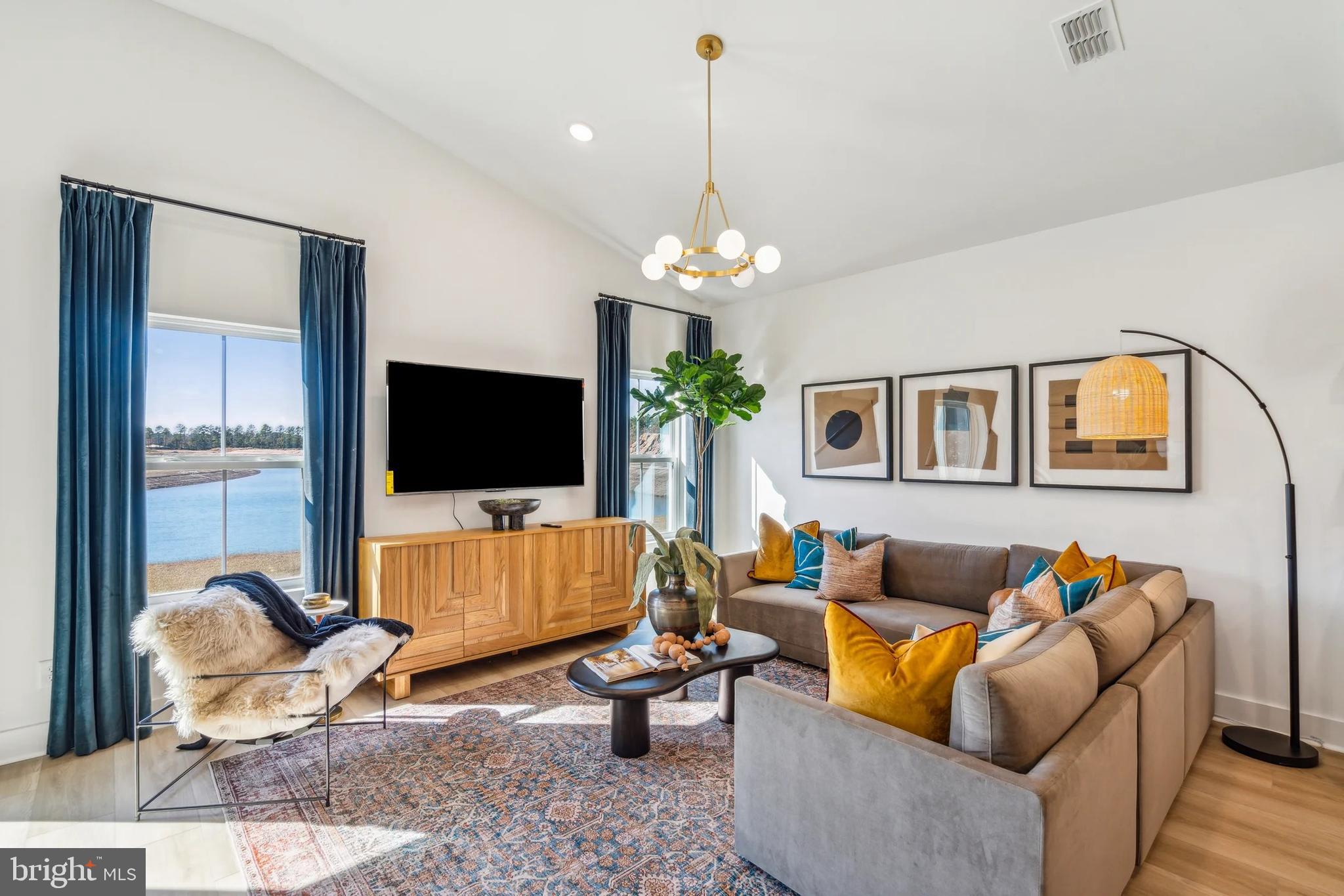 LIBERTY RUN - Residential