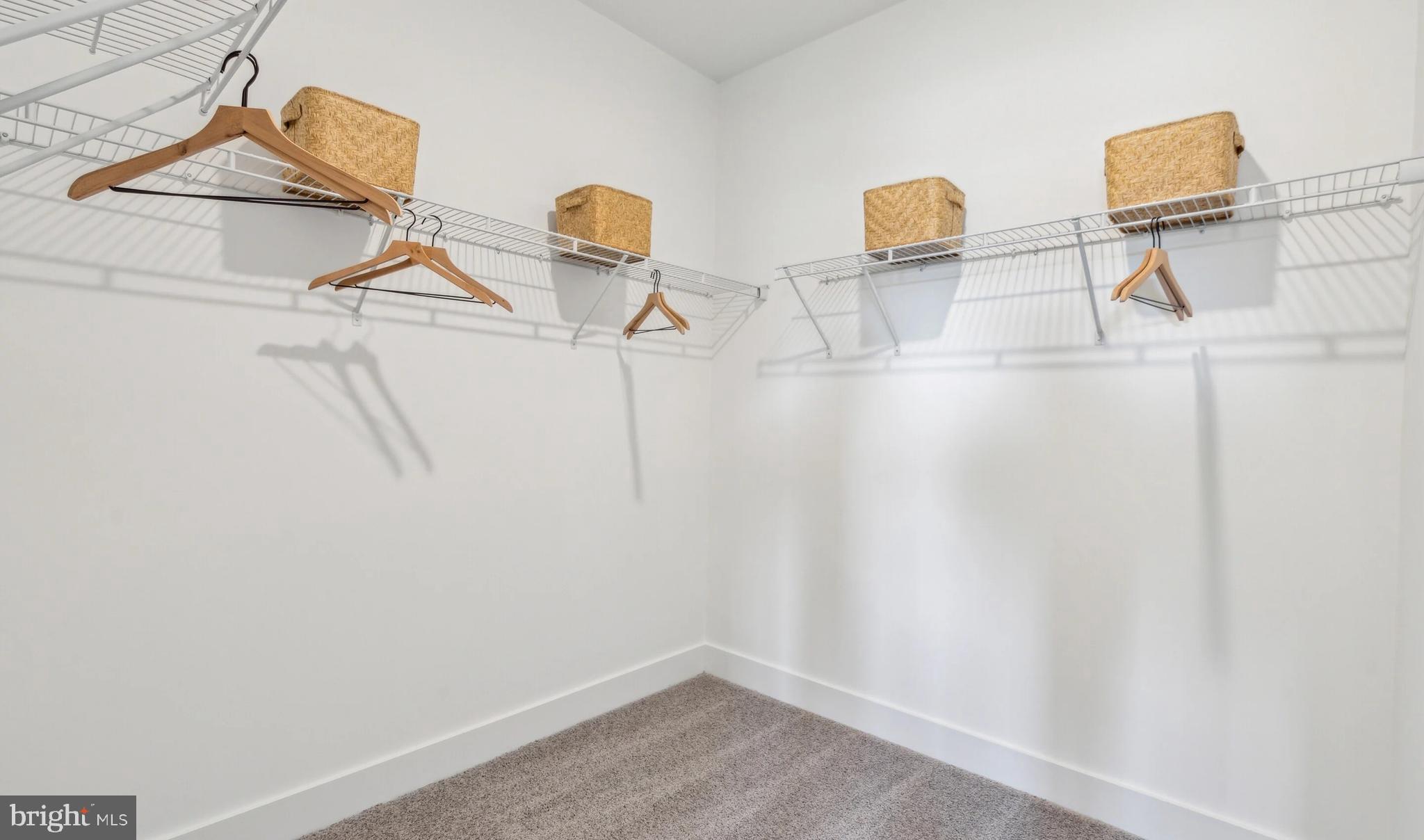 LIBERTY RUN - Residential