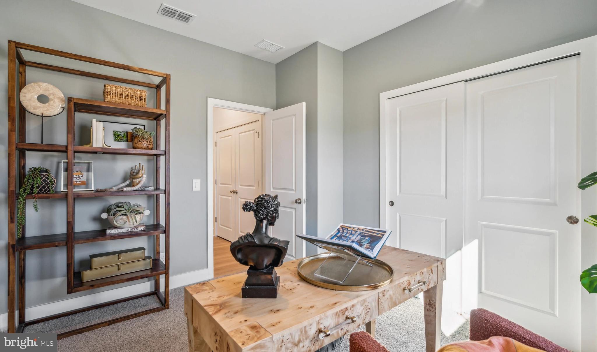 LIBERTY RUN - Residential