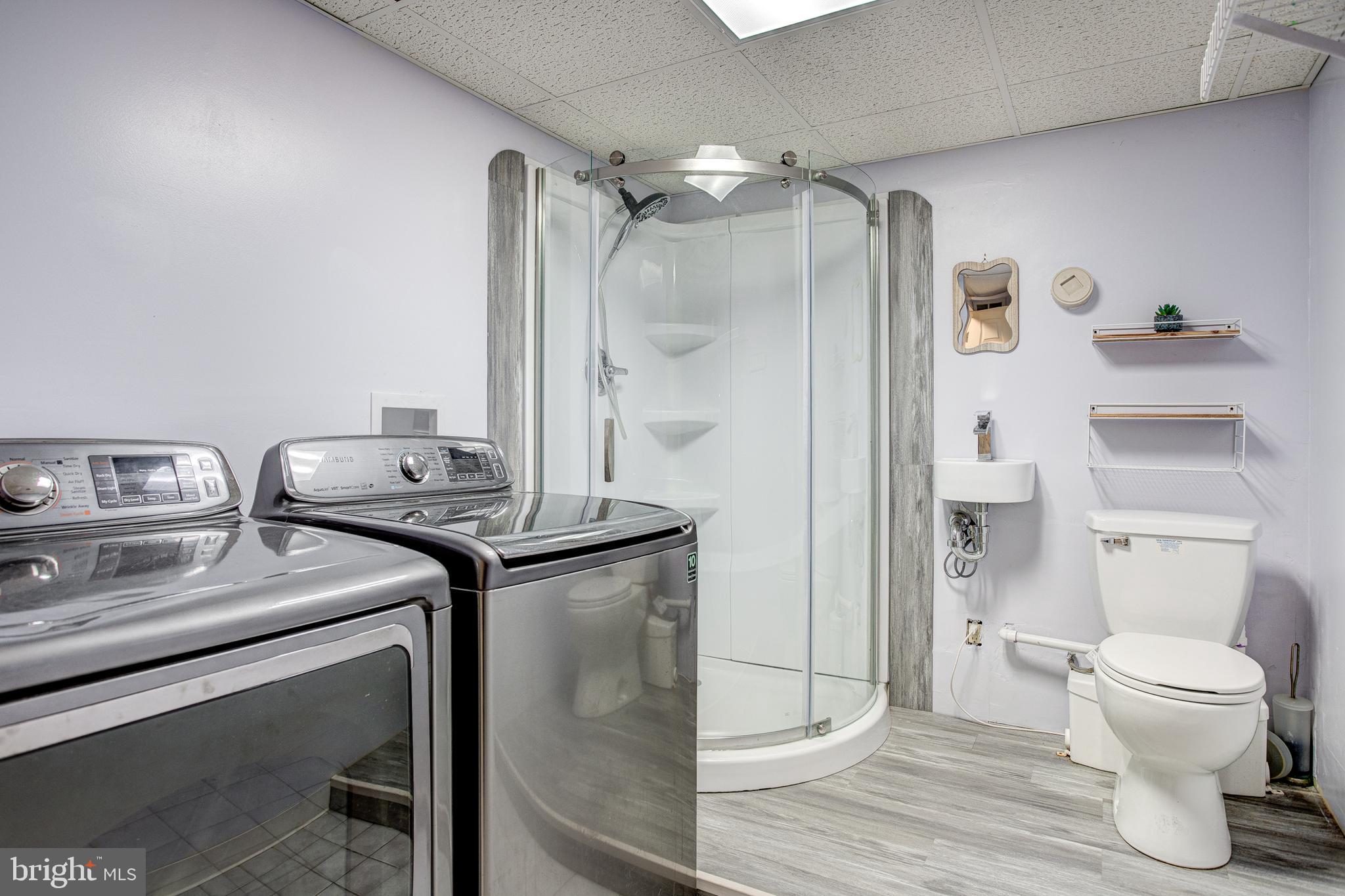 THE HILL - Residential