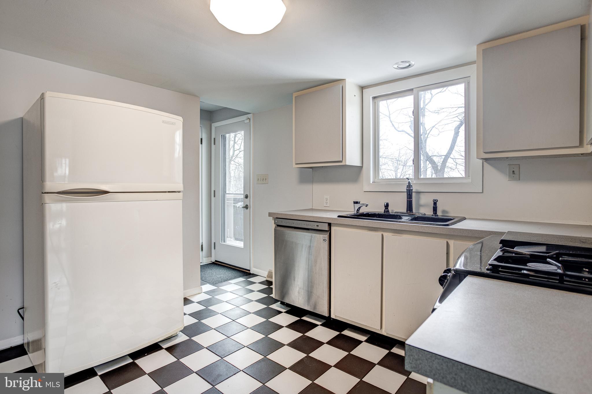 THE HILL - Residential