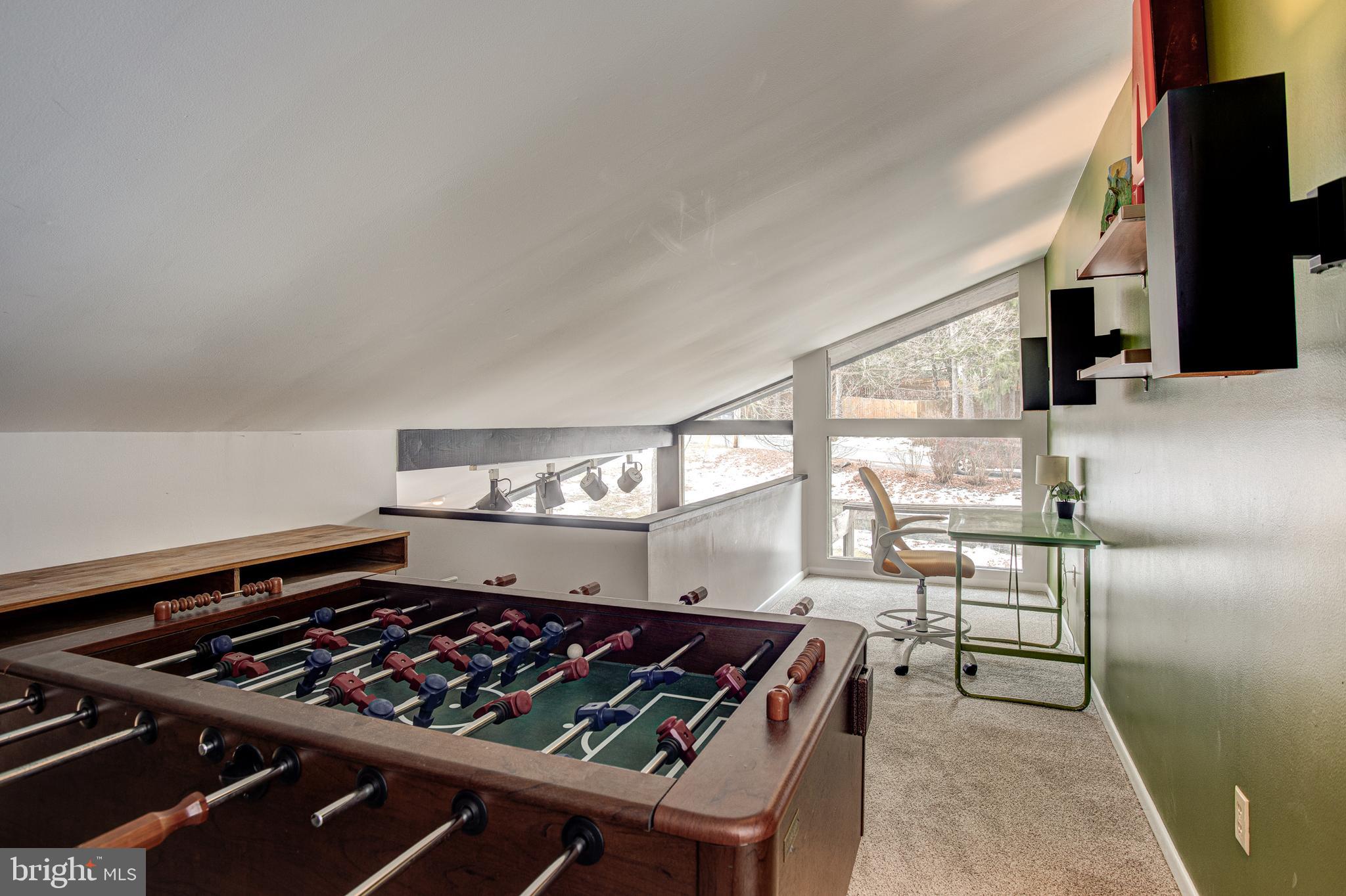 THE HILL - Residential