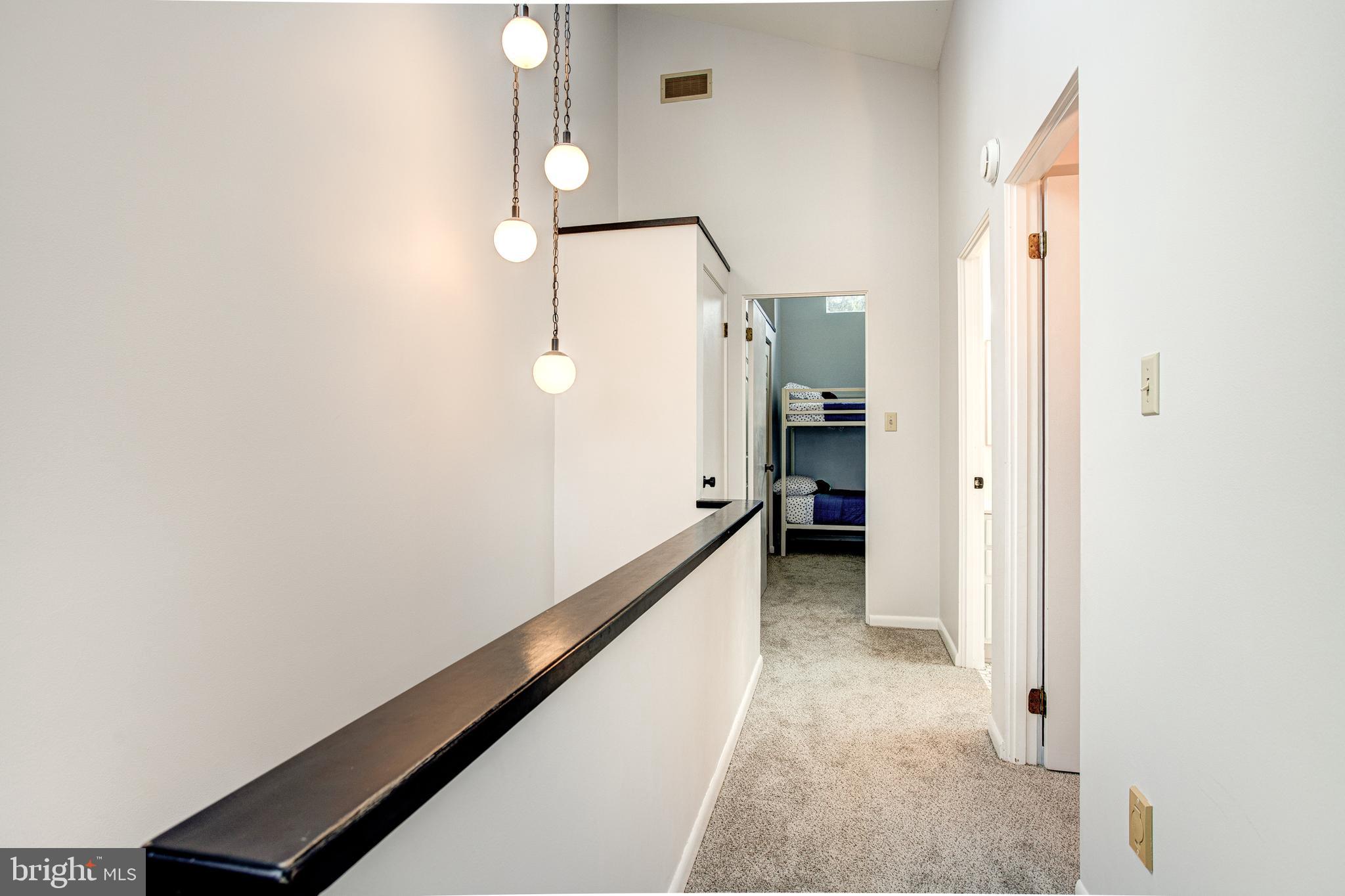 THE HILL - Residential