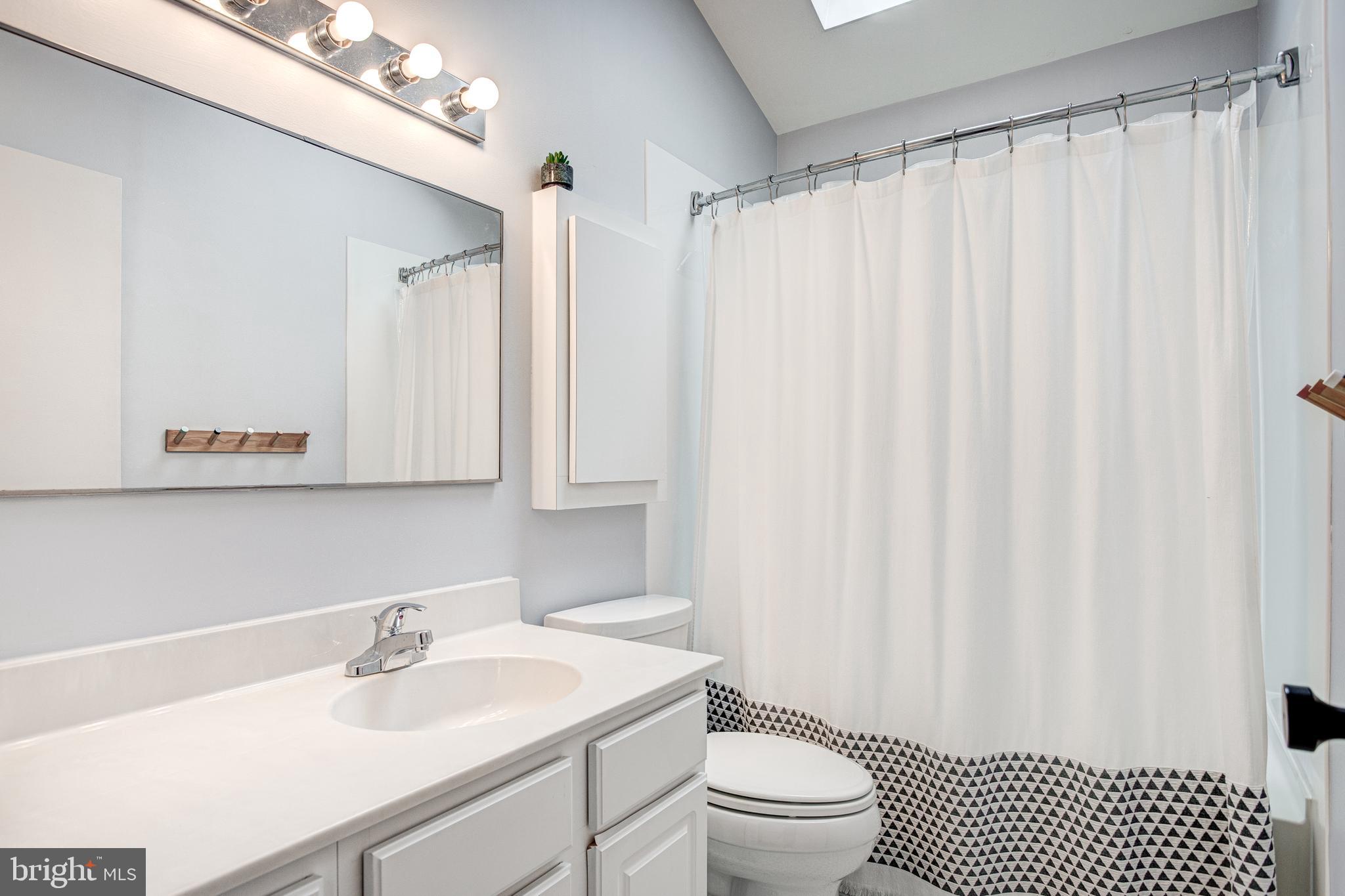 THE HILL - Residential